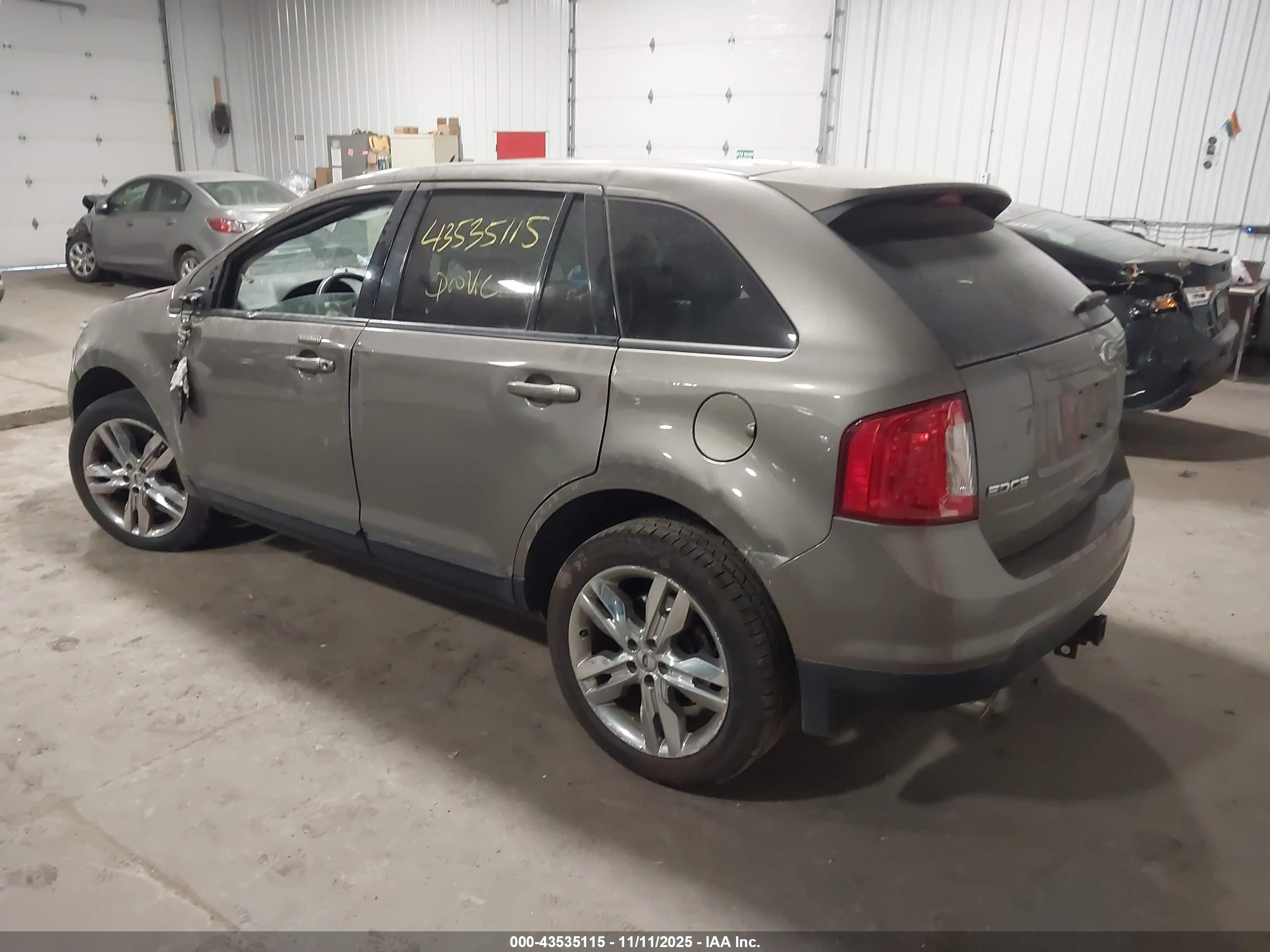 FORD EDGE image 3