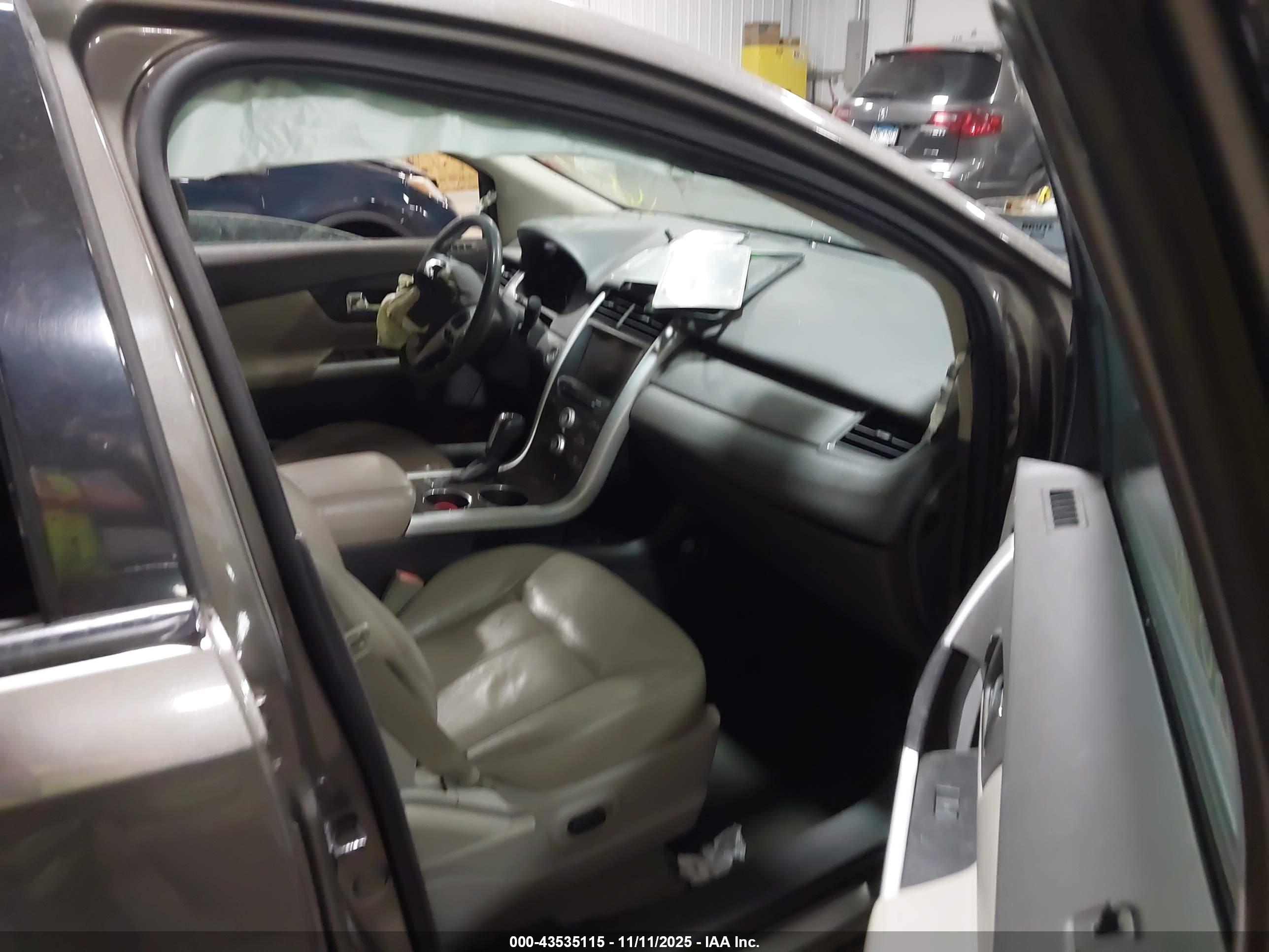 FORD EDGE image 5