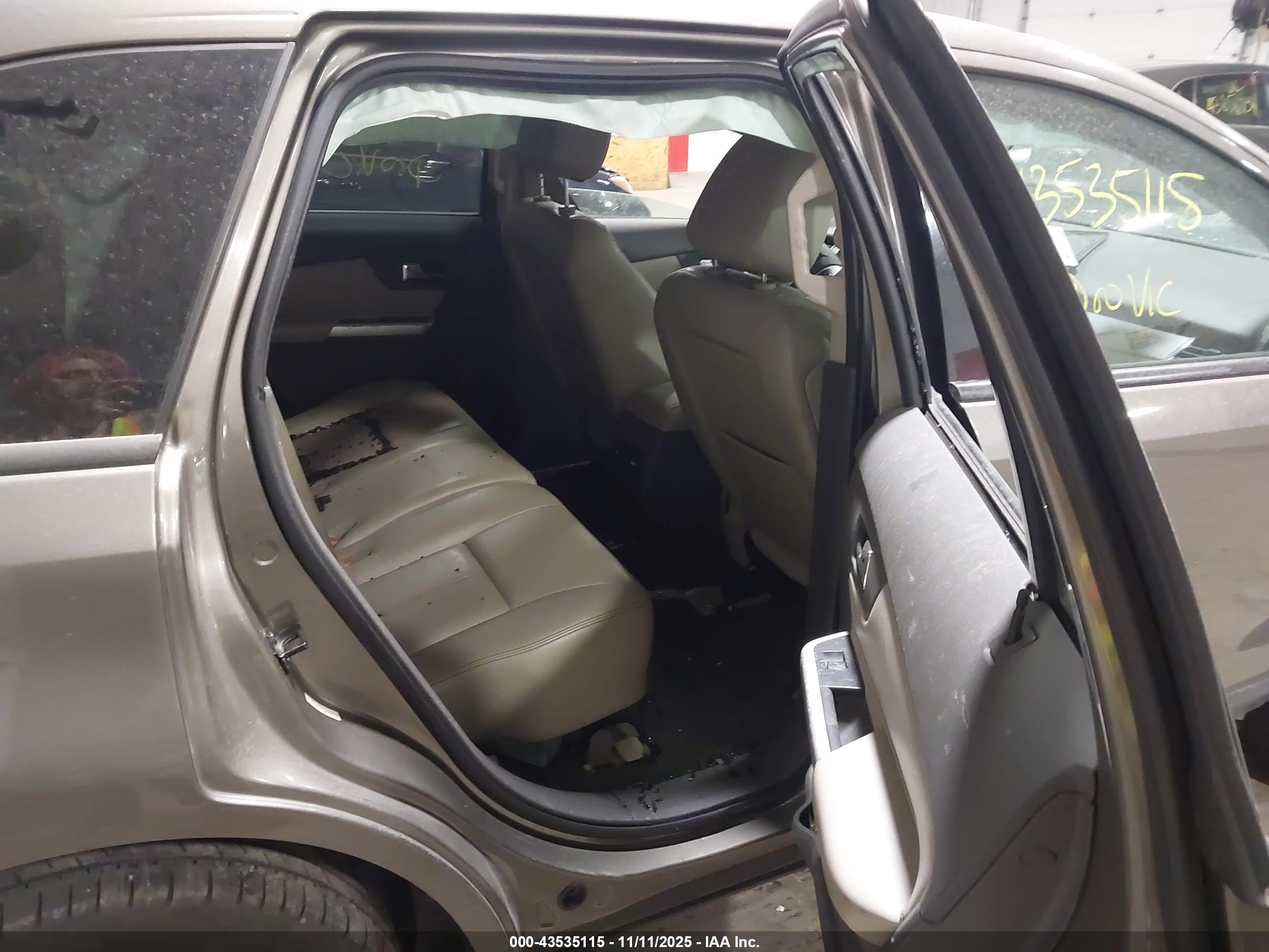 FORD EDGE image 8