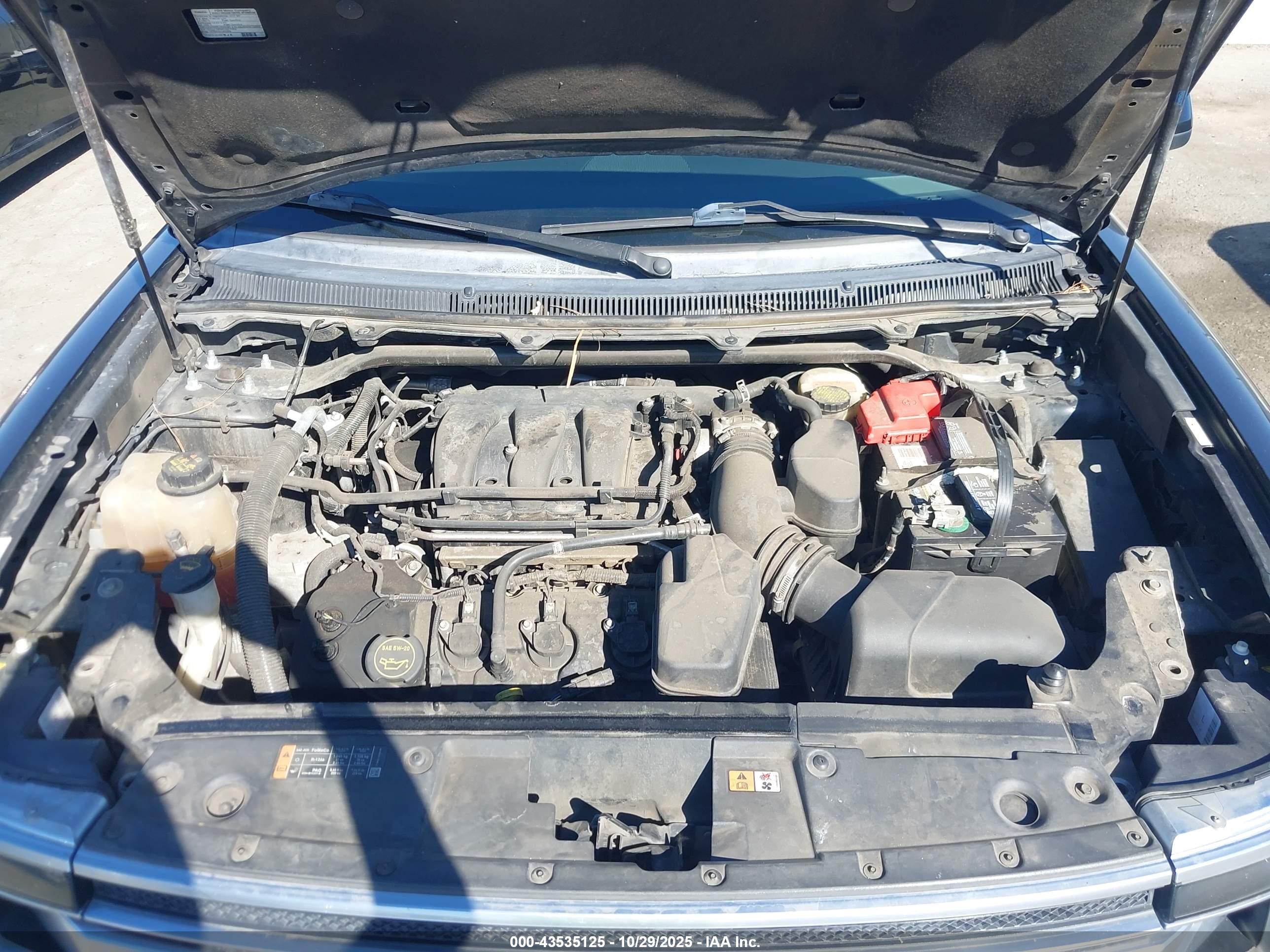 FORD FLEX image 10