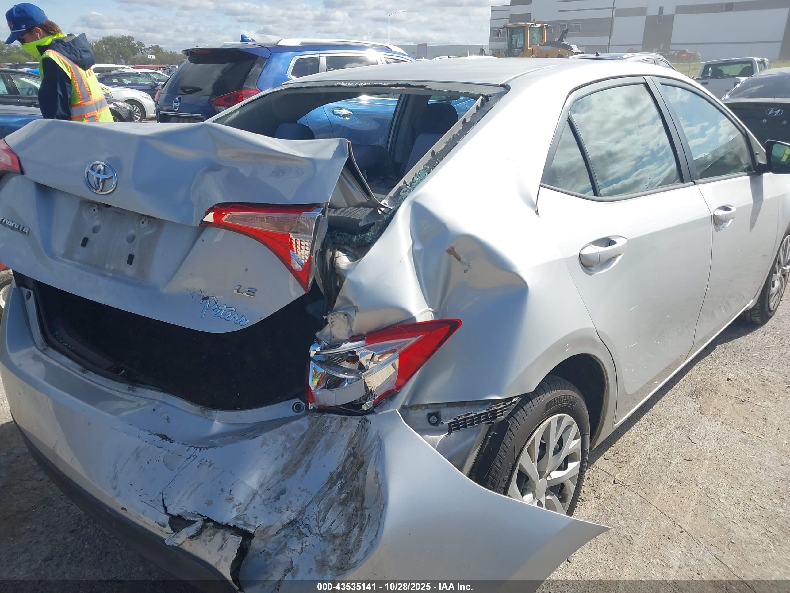 TOYOTA COROLLA image 6