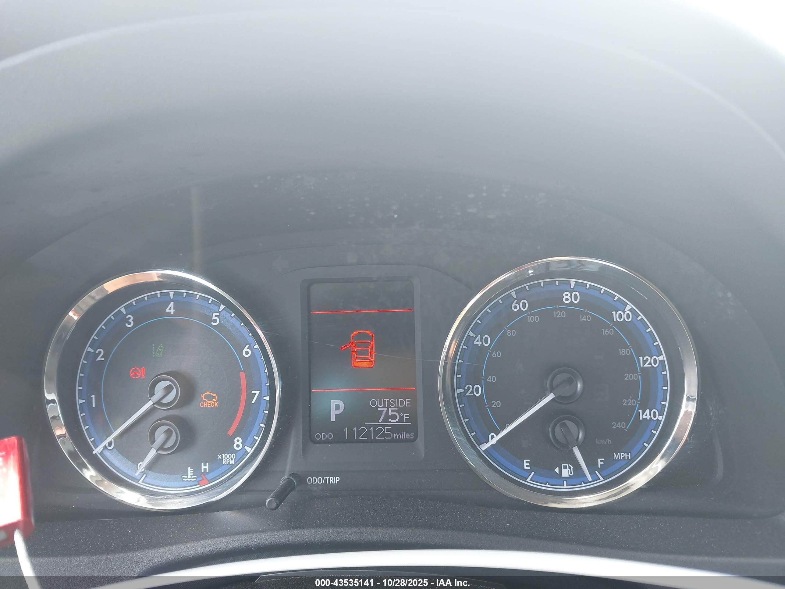 TOYOTA COROLLA image 7