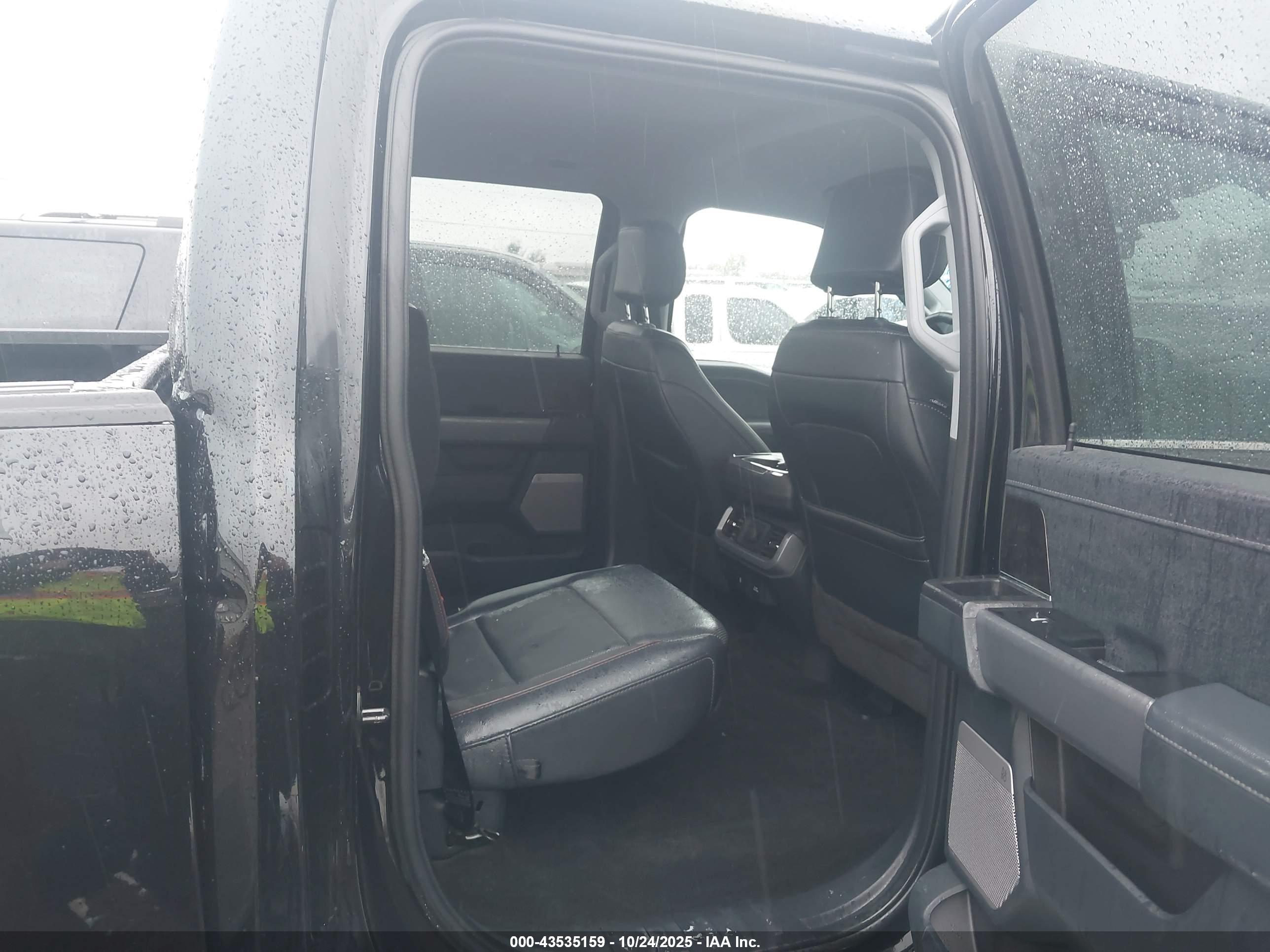 FORD F-150 image 8