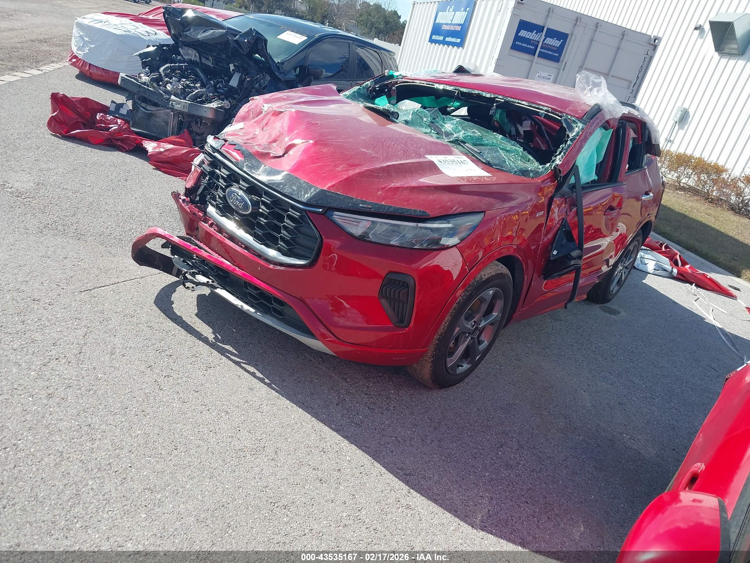 FORD ESCAPE image 2