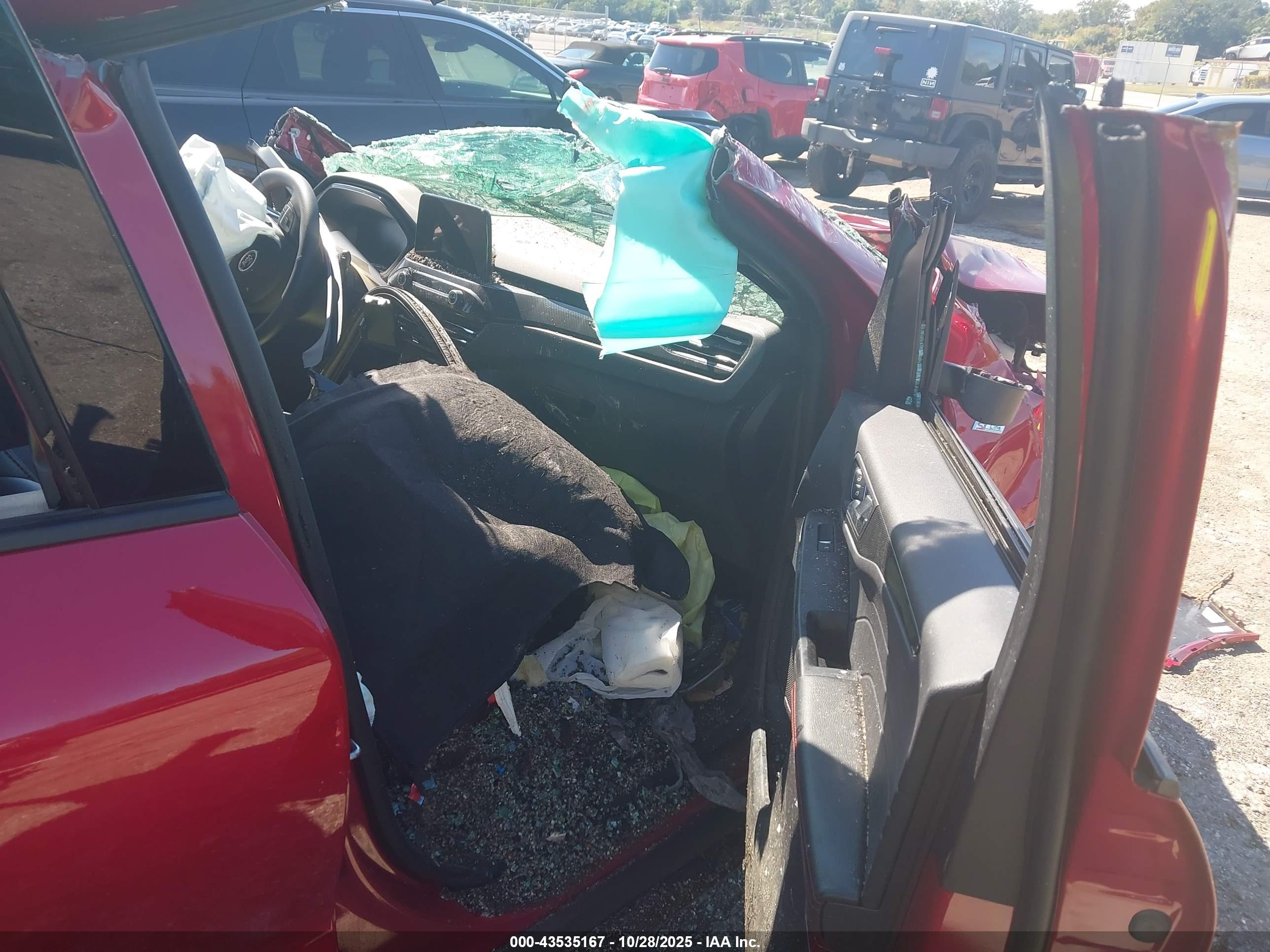 FORD ESCAPE image 5