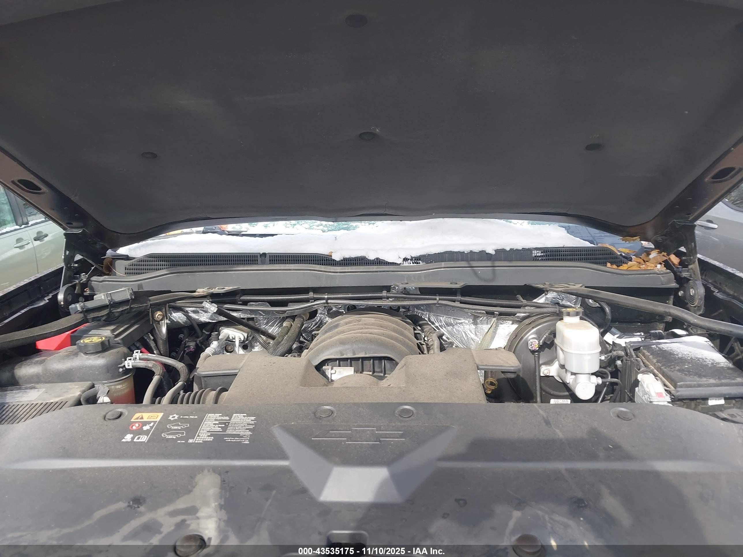 CHEVROLET SILVERADO image 10