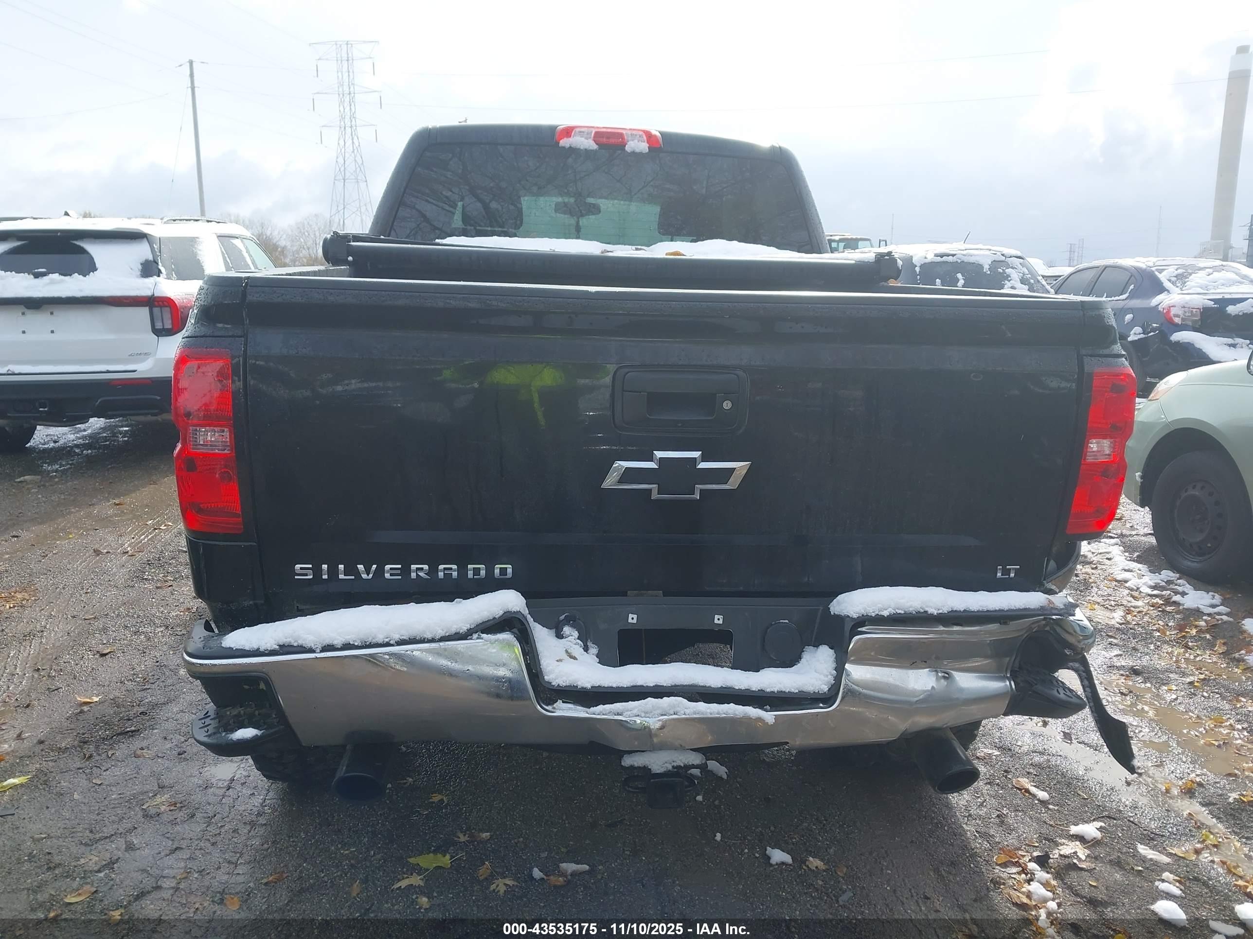 CHEVROLET SILVERADO image 6