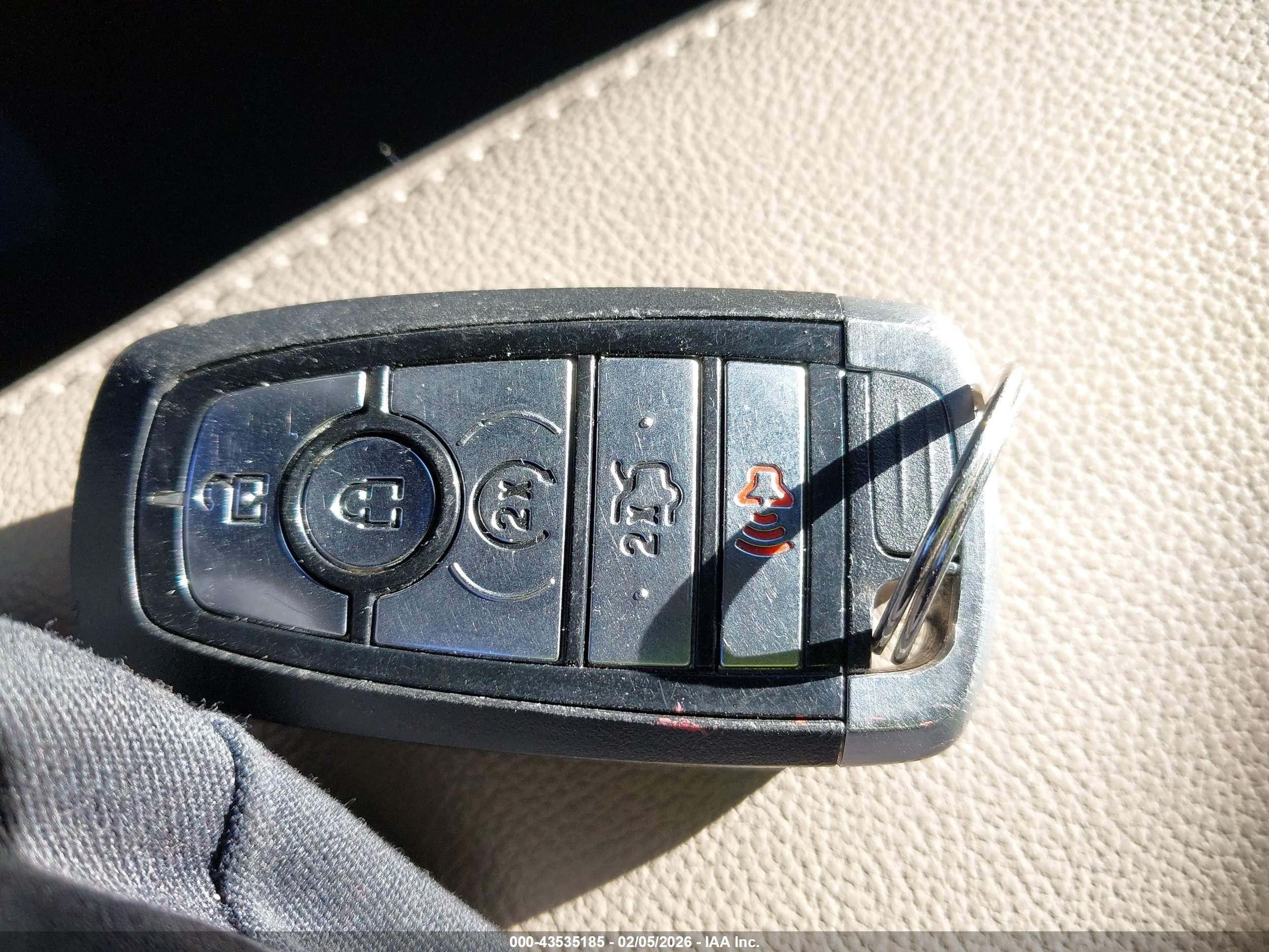 FORD EXPLORER image 11