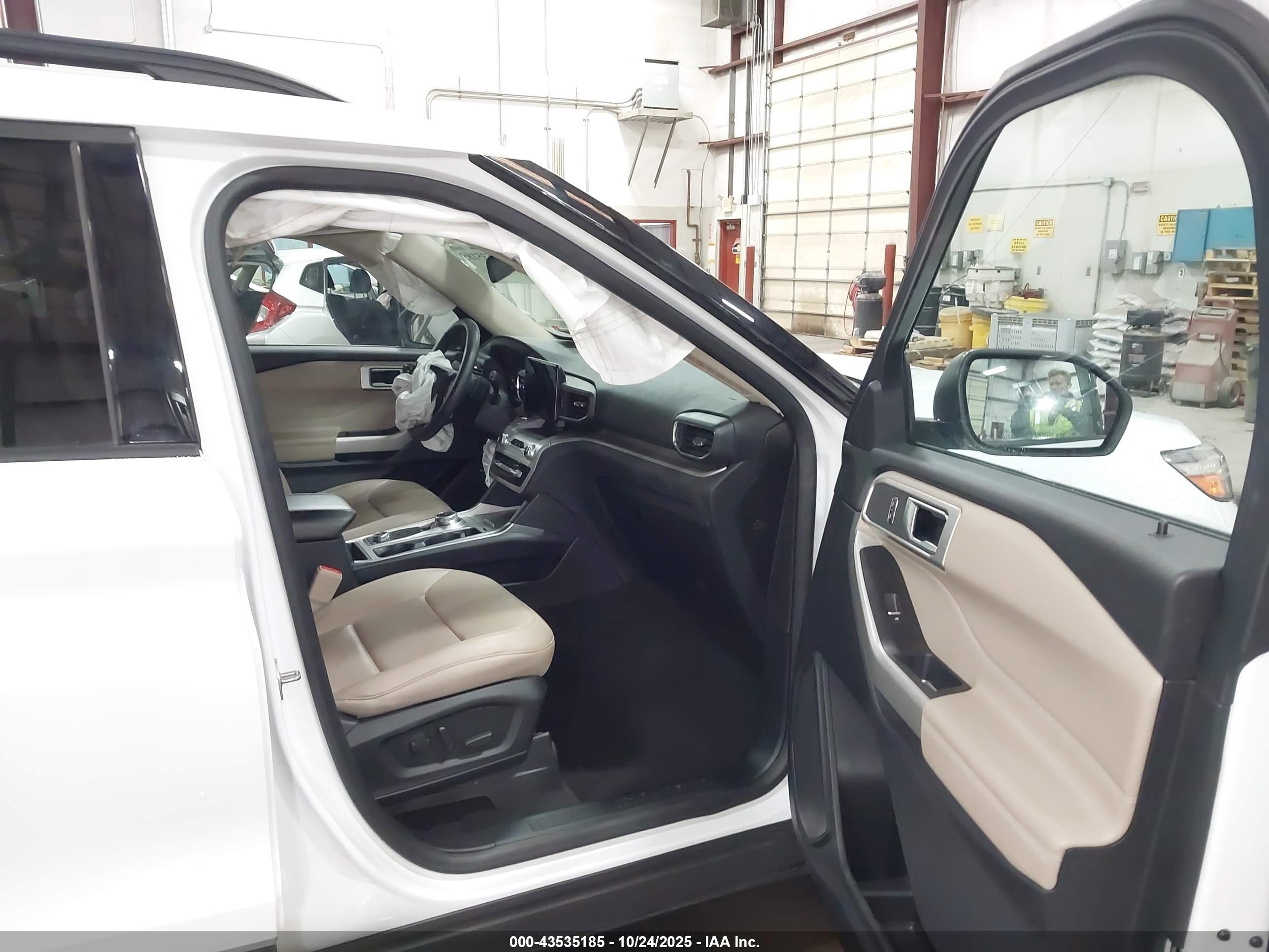 FORD EXPLORER image 5