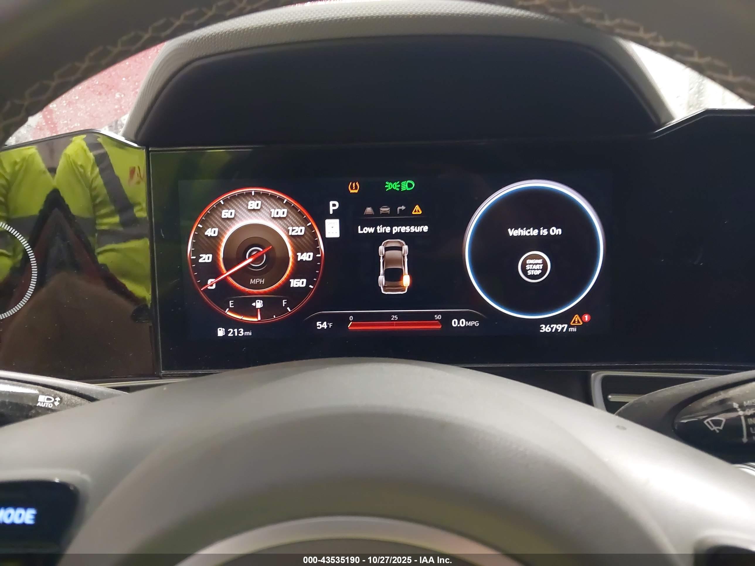 HYUNDAI ELANTRA image 7