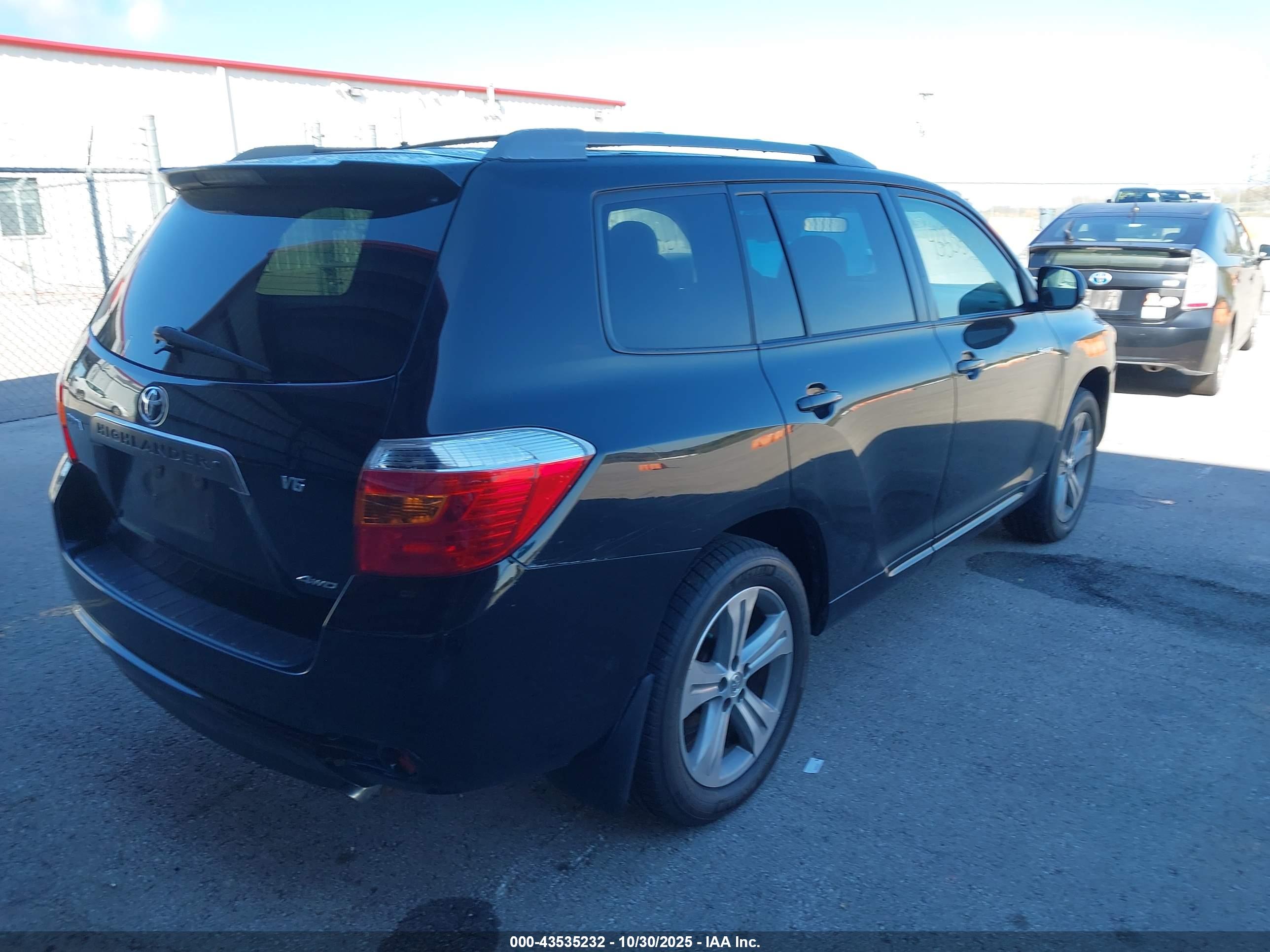 TOYOTA HIGHLANDER image 4