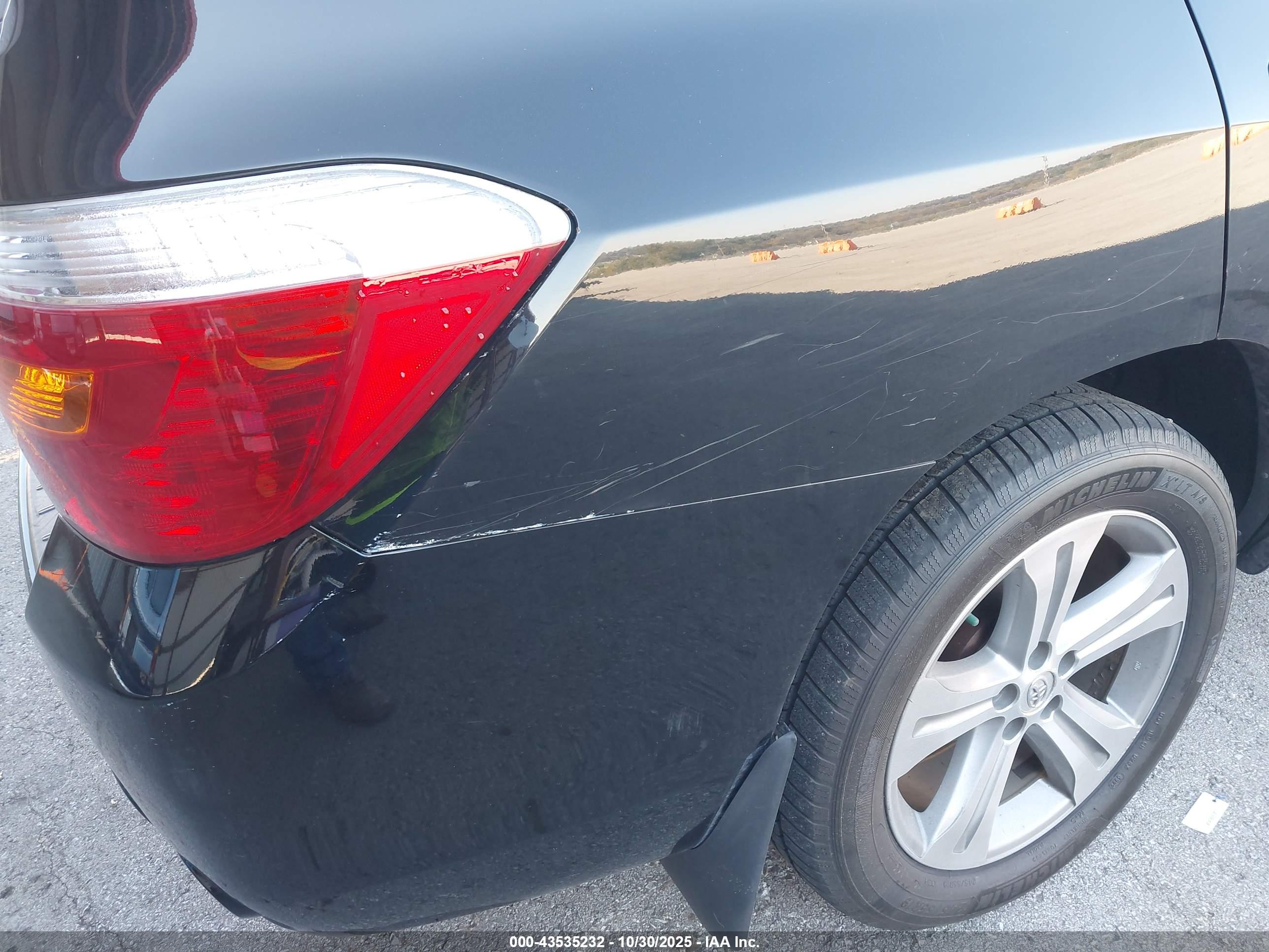 TOYOTA HIGHLANDER image 6
