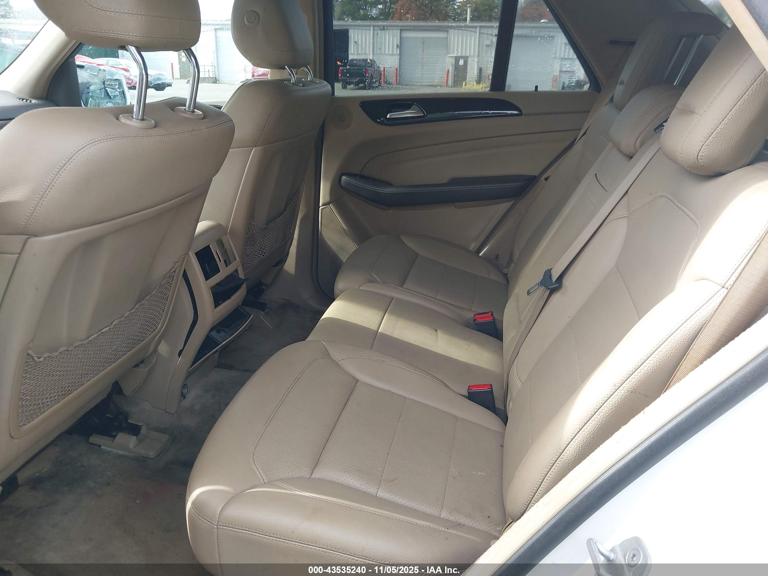 MERCEDES-BENZ ML image 8