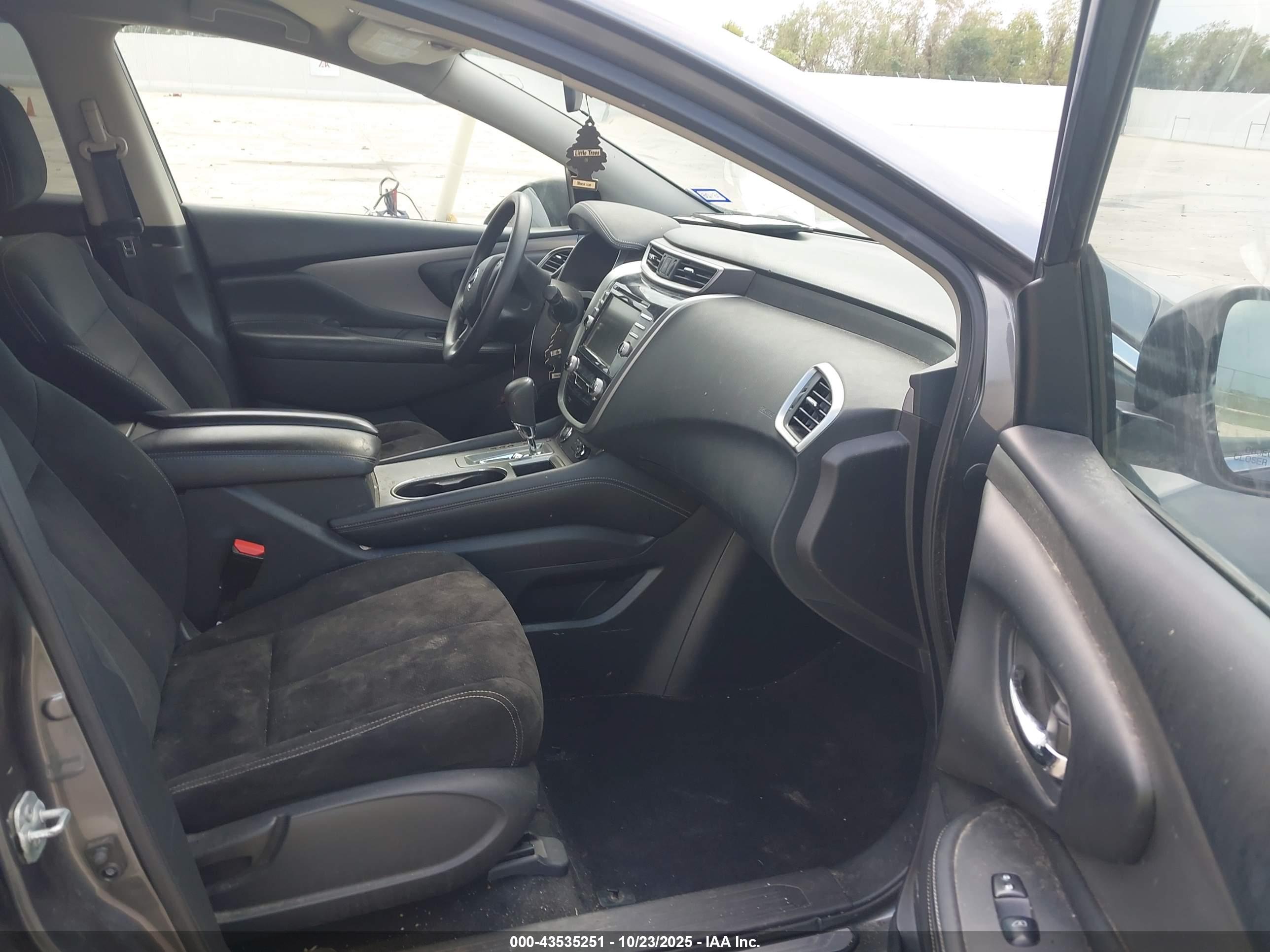 NISSAN MURANO image 5