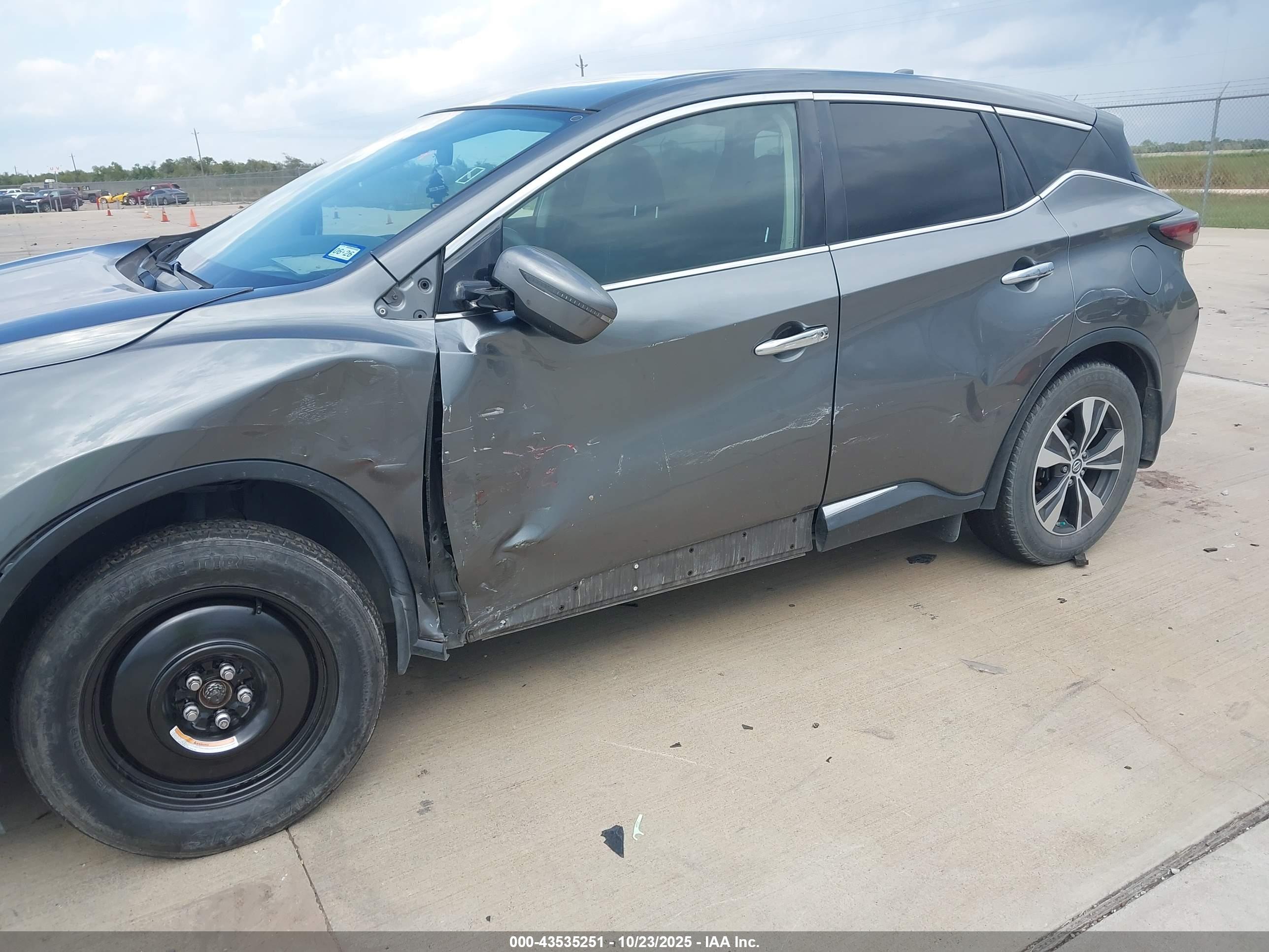 NISSAN MURANO image 6
