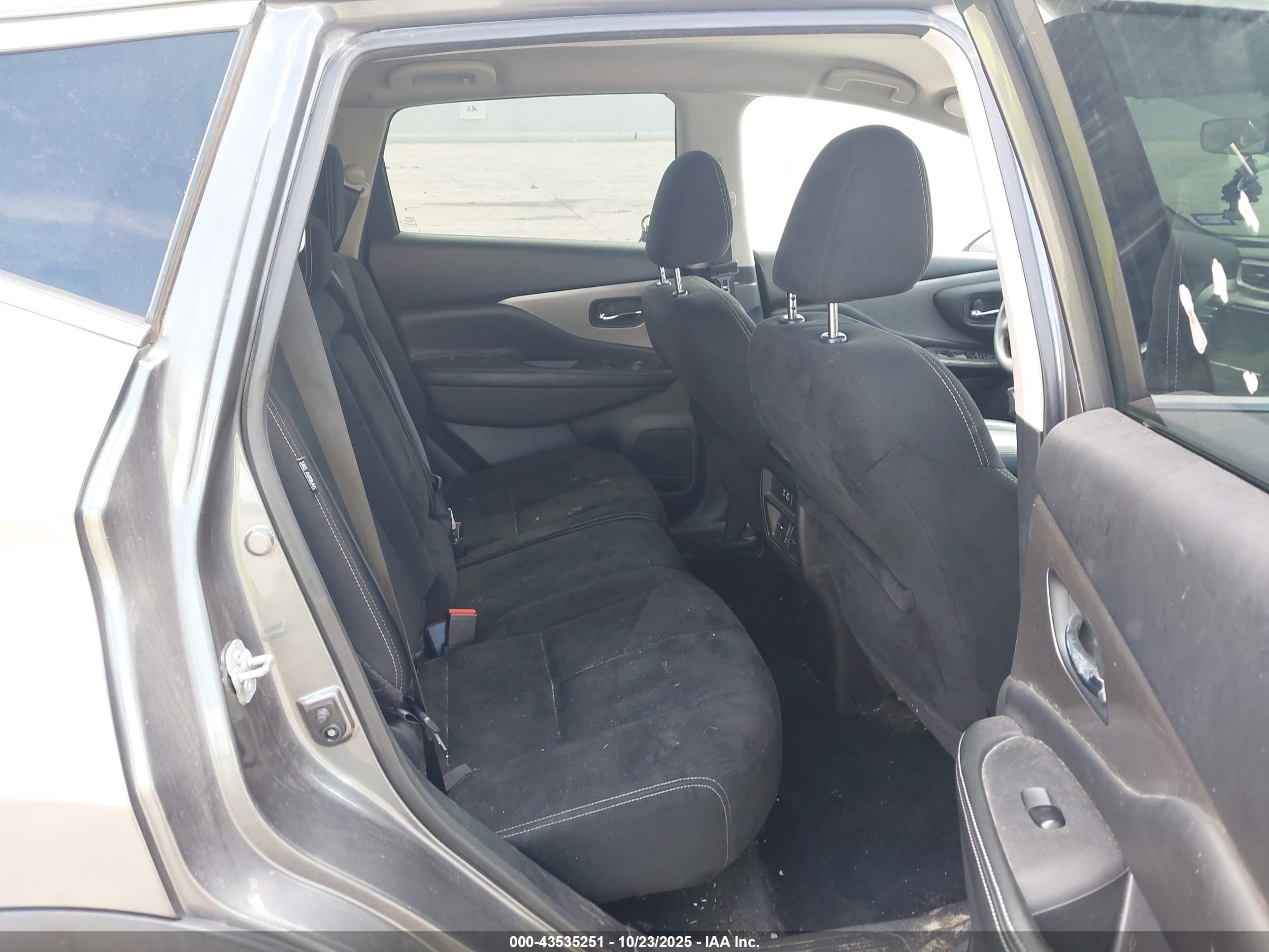 NISSAN MURANO image 8
