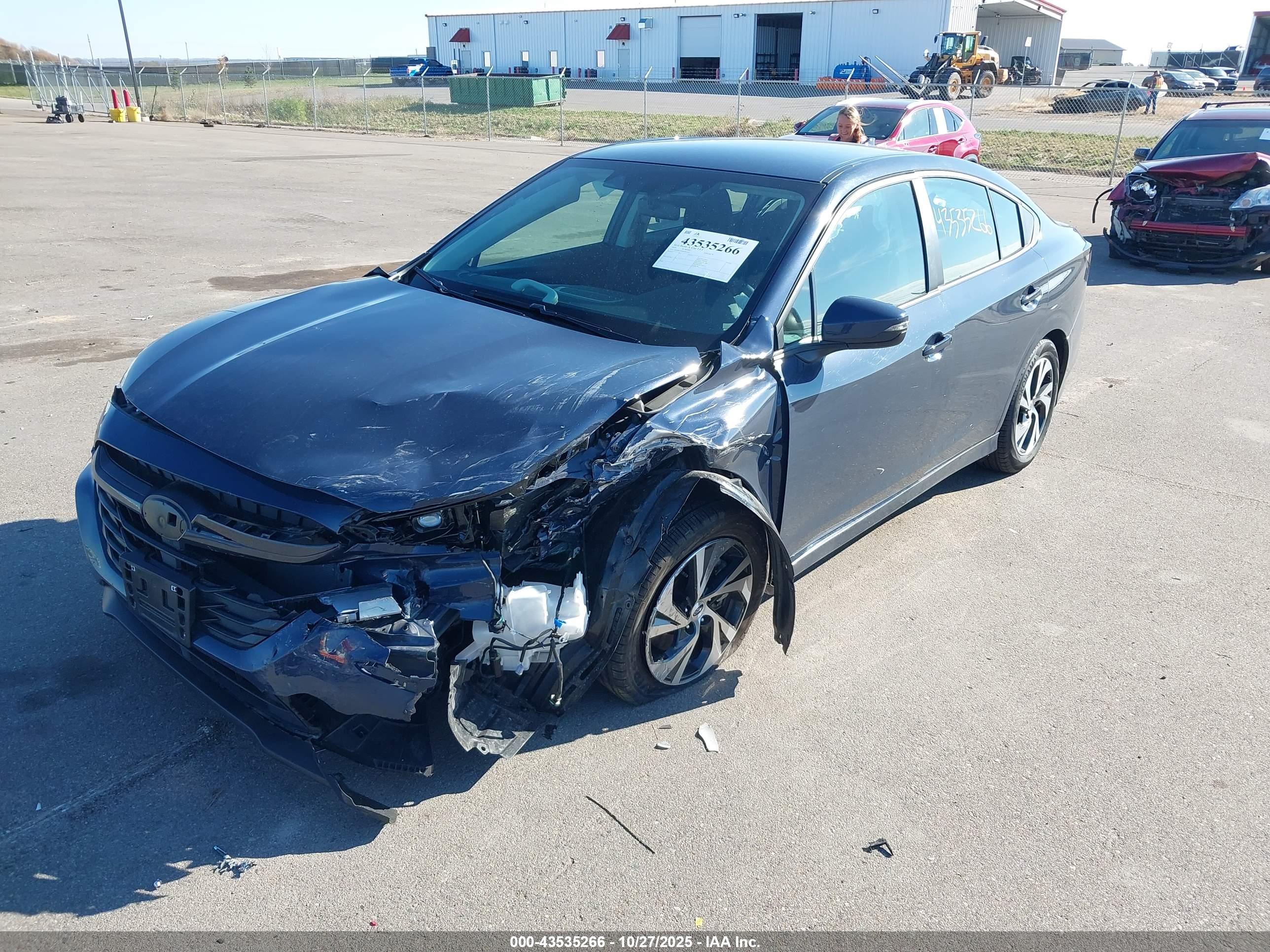 SUBARU LEGACY image 2