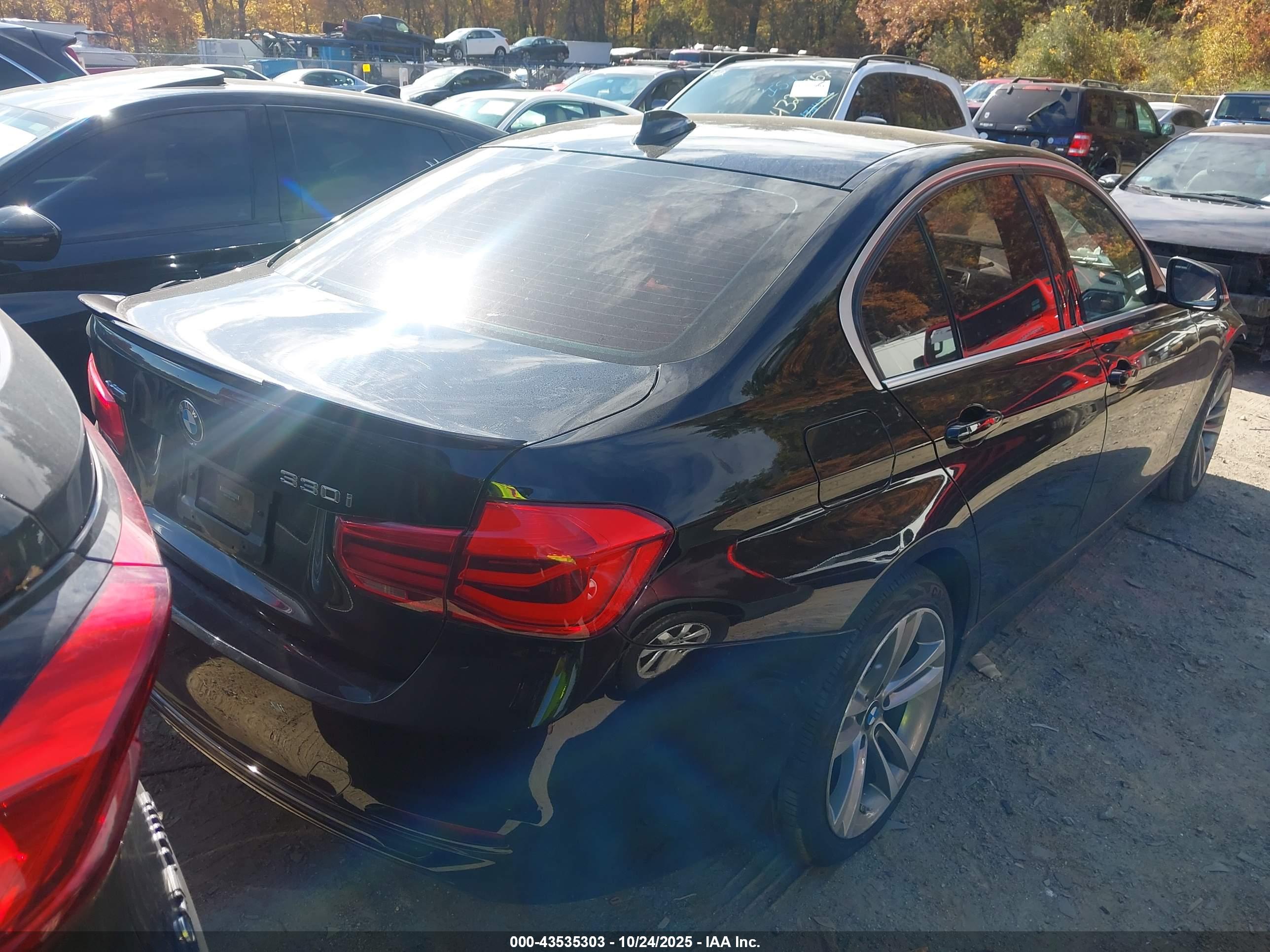 BMW 330I image 4
