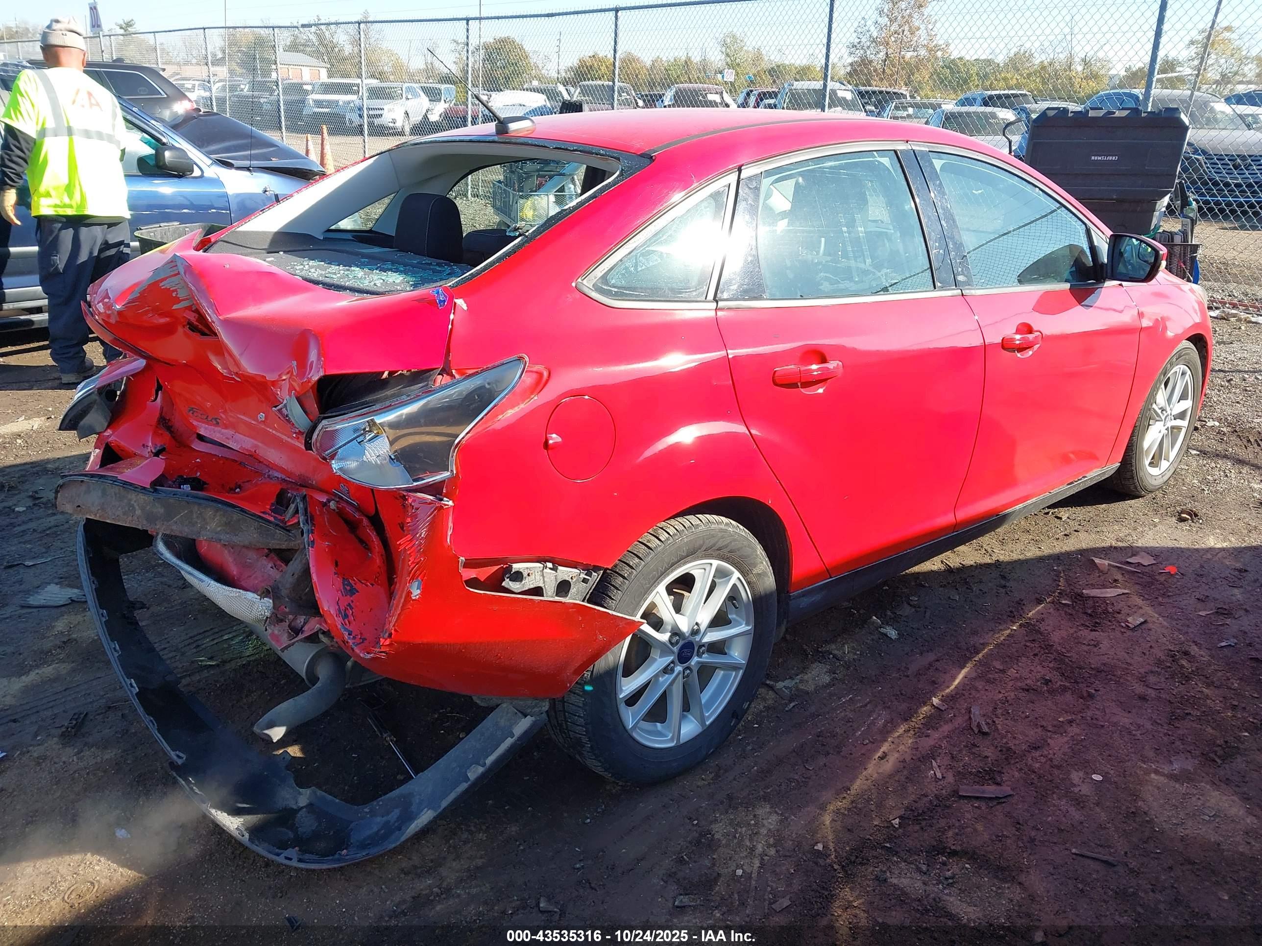 FORD FOCUS image 4