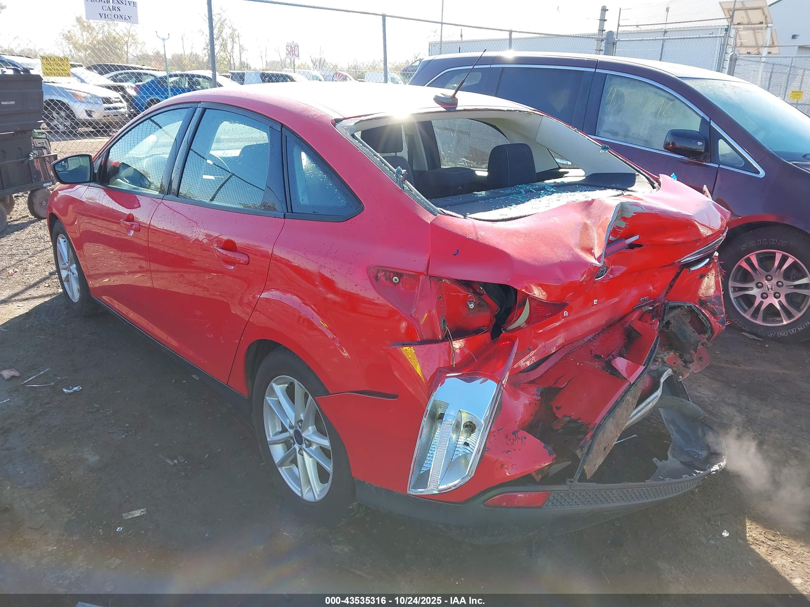 FORD FOCUS image 6