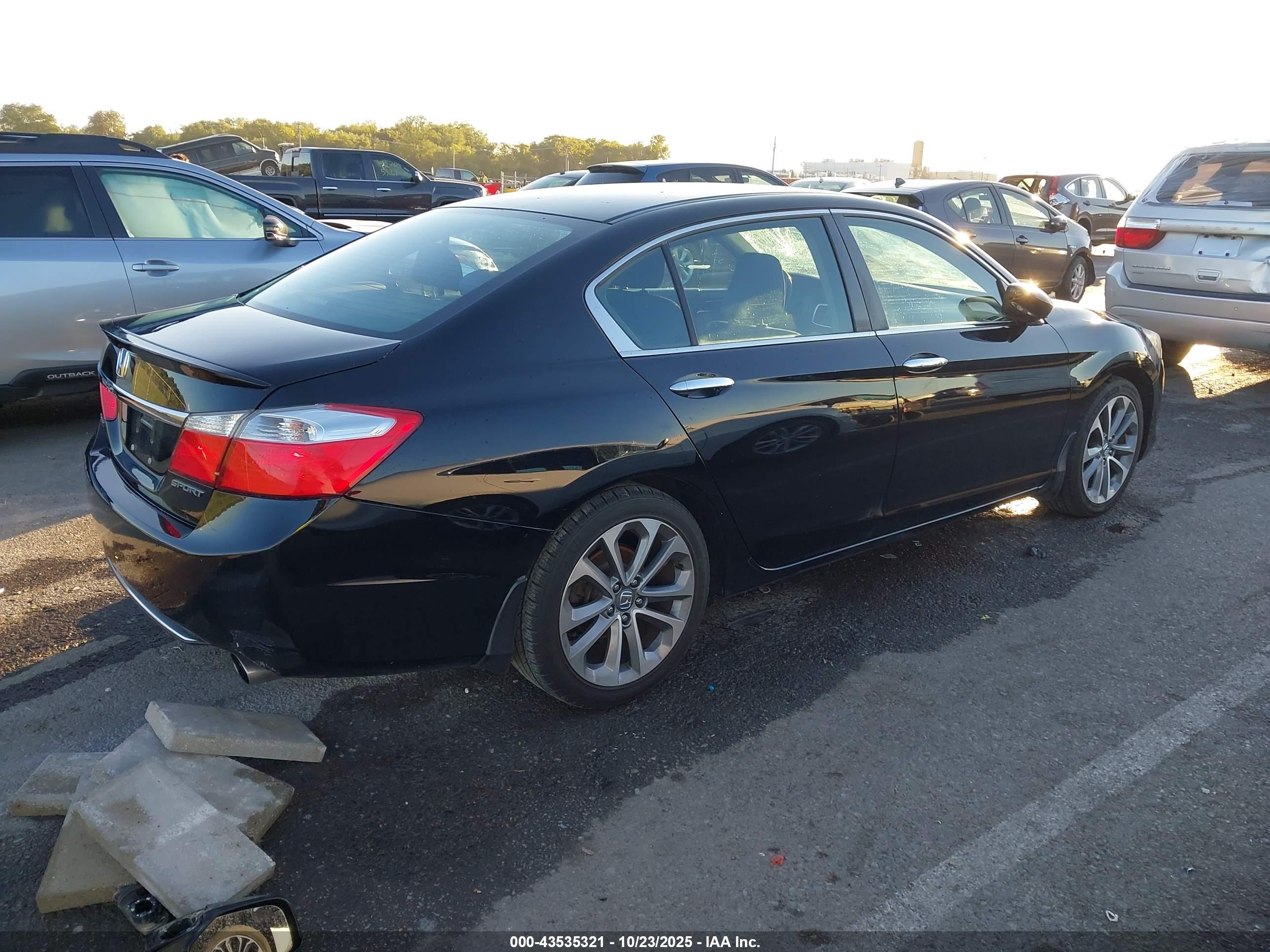 HONDA ACCORD image 4