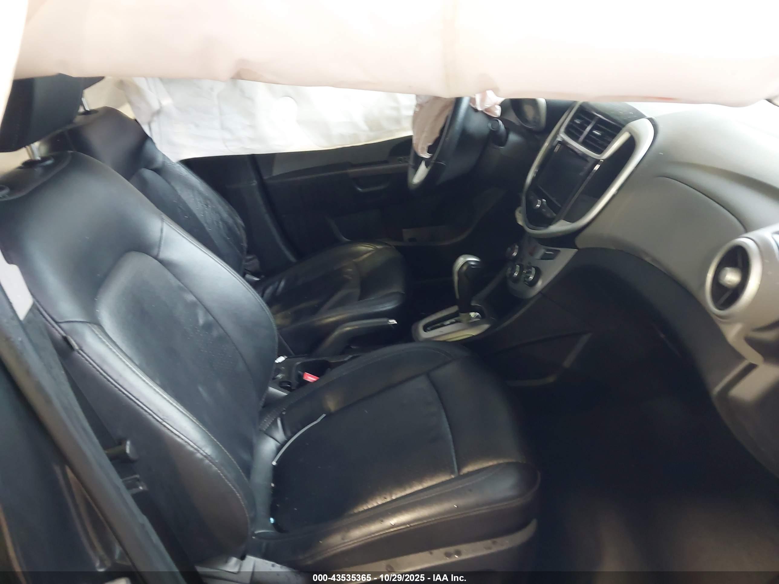 CHEVROLET SONIC image 5