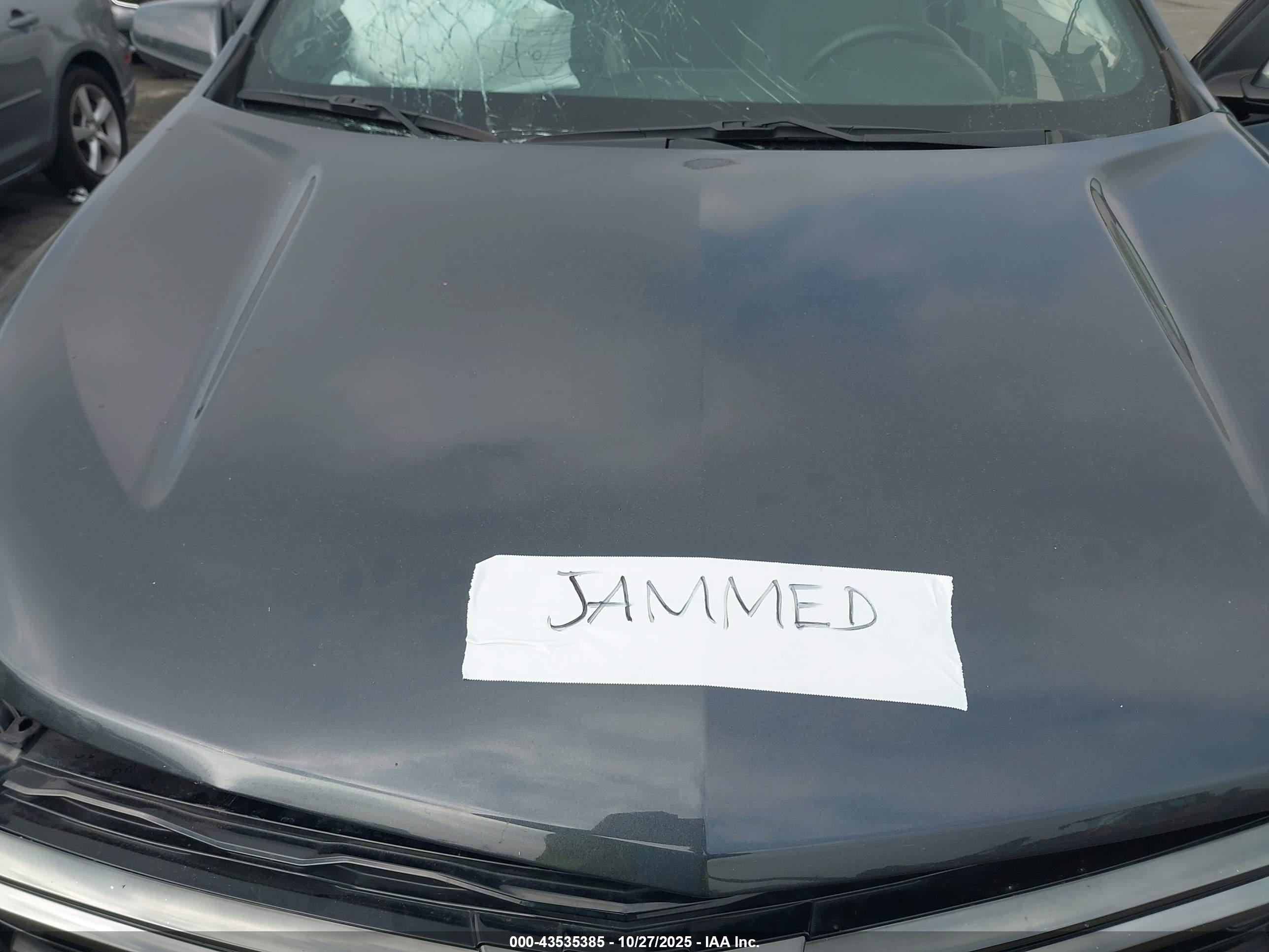 CHEVROLET EQUINOX image 10