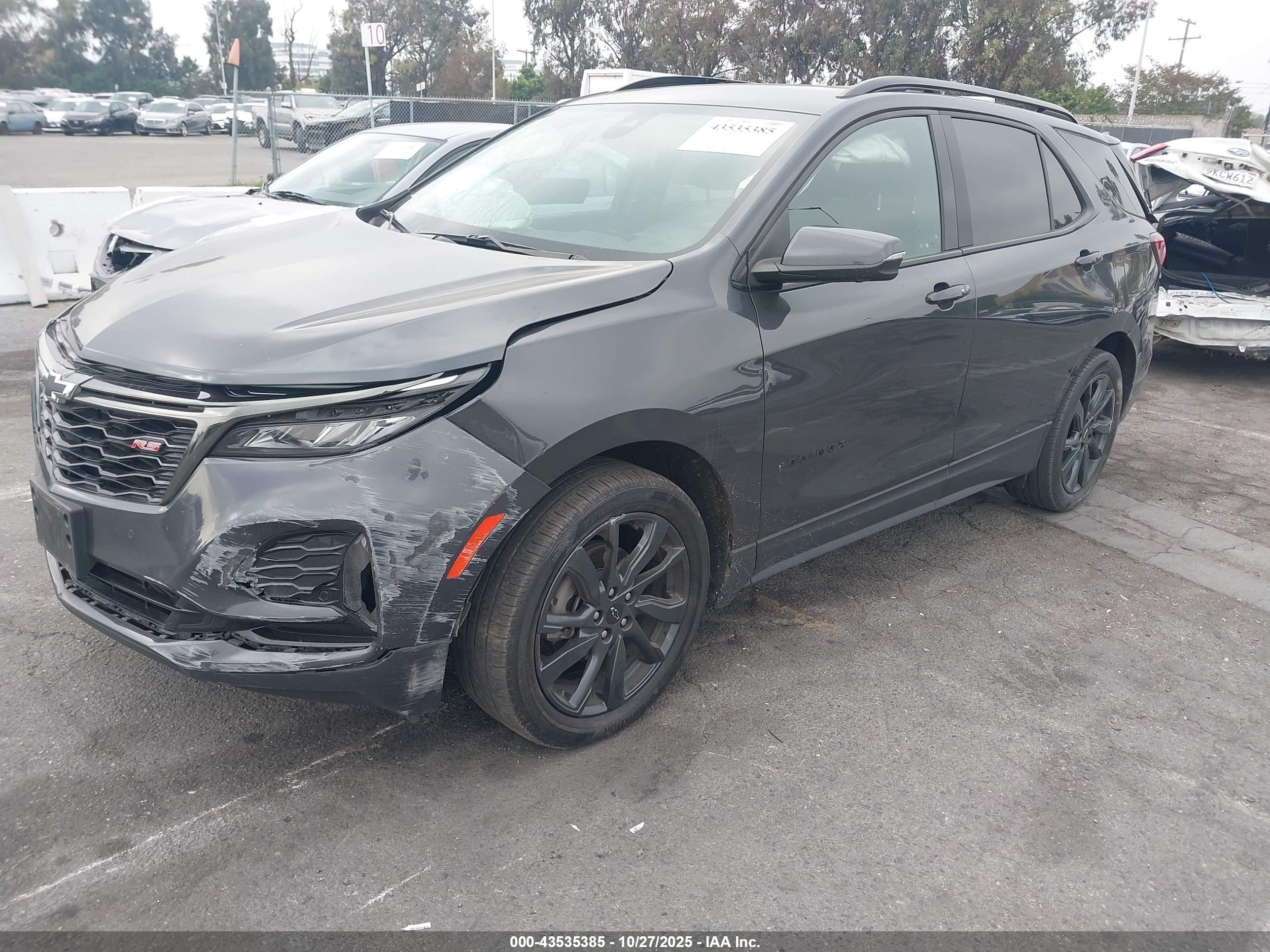 CHEVROLET EQUINOX image 2