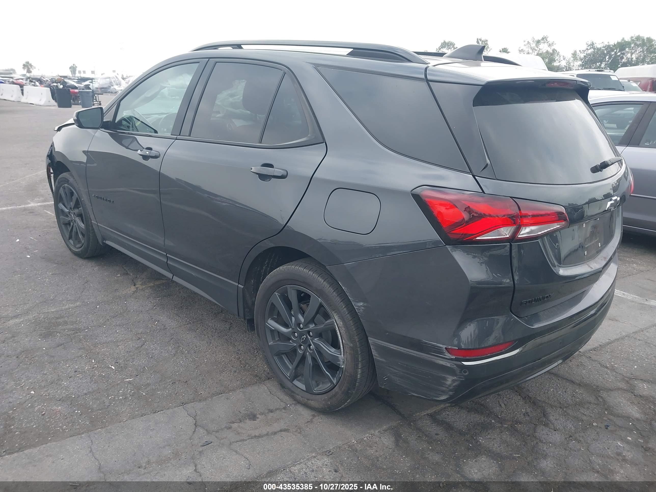 CHEVROLET EQUINOX image 3
