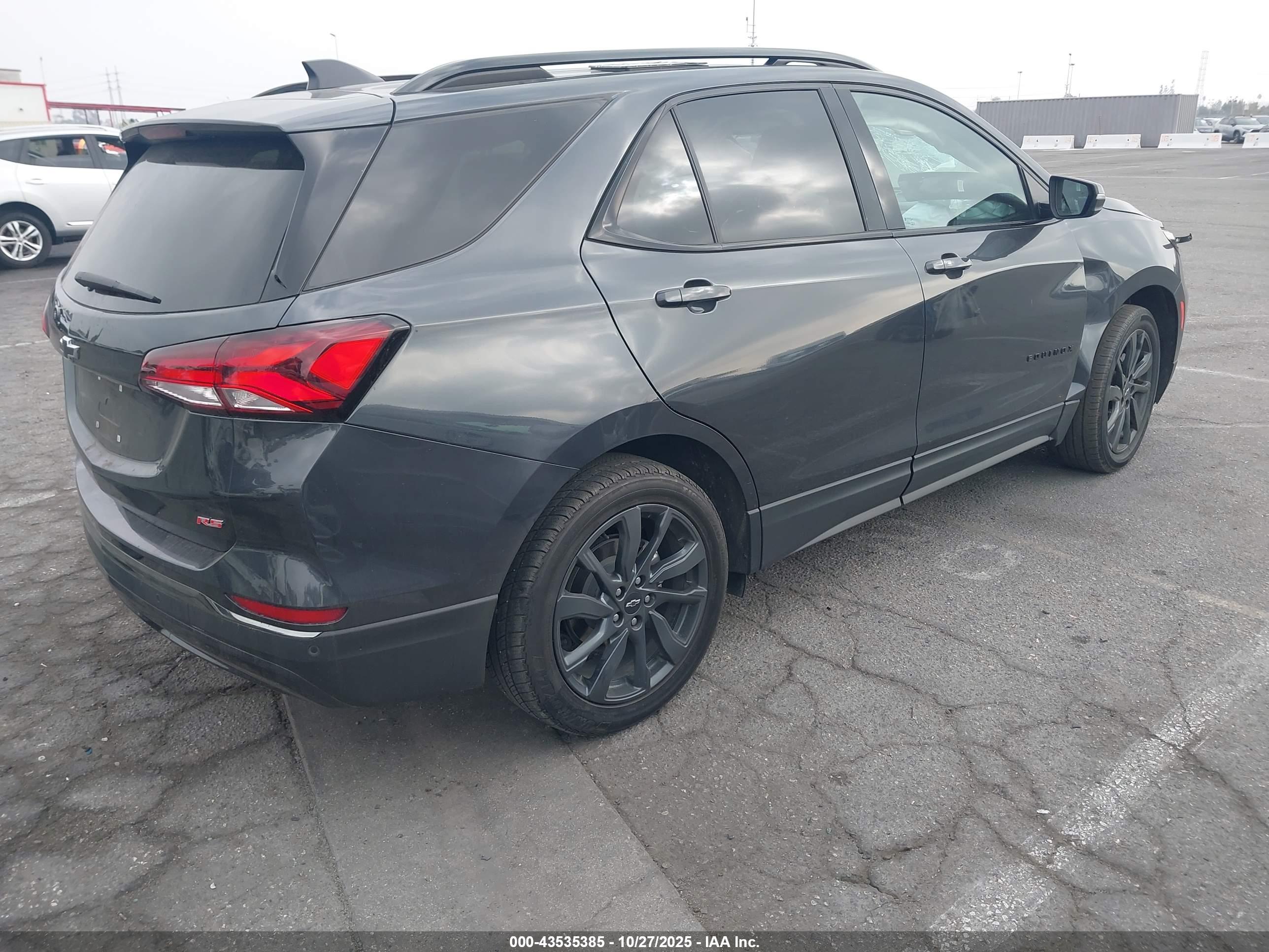 CHEVROLET EQUINOX image 4