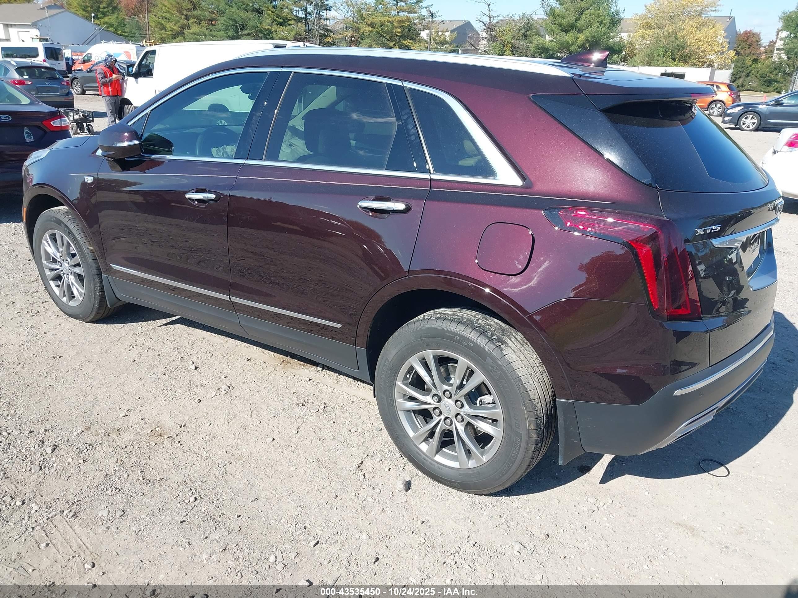 CADILLAC XT5 image 3