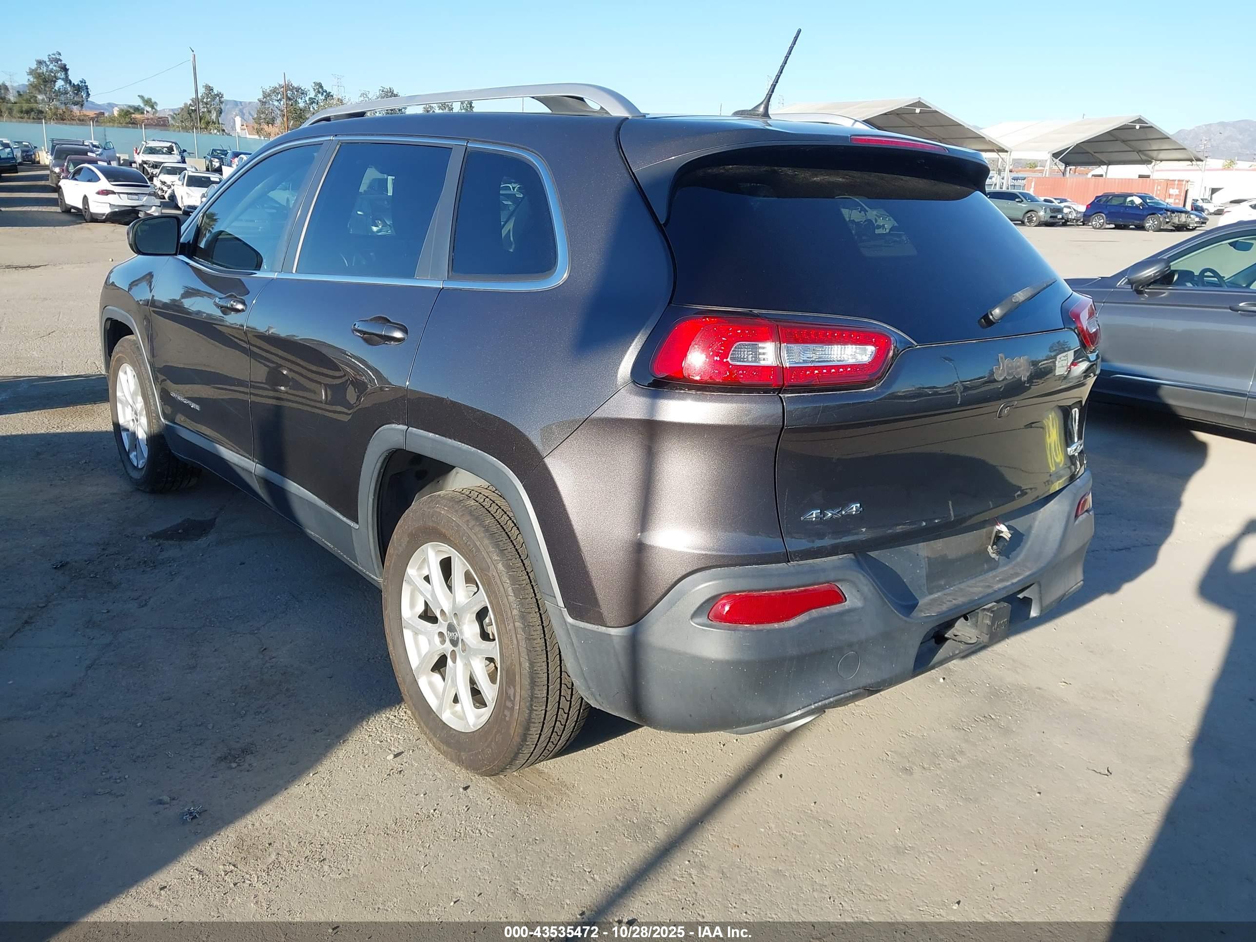 JEEP CHEROKEE image 3