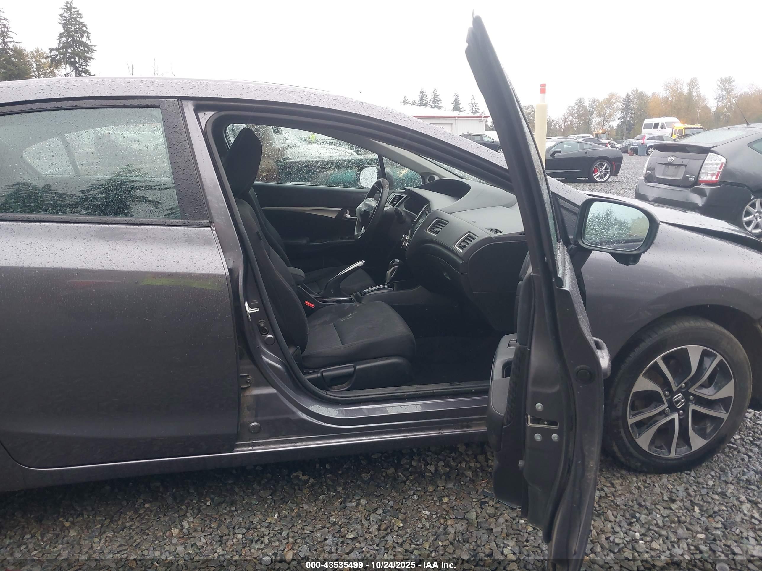 HONDA CIVIC image 5