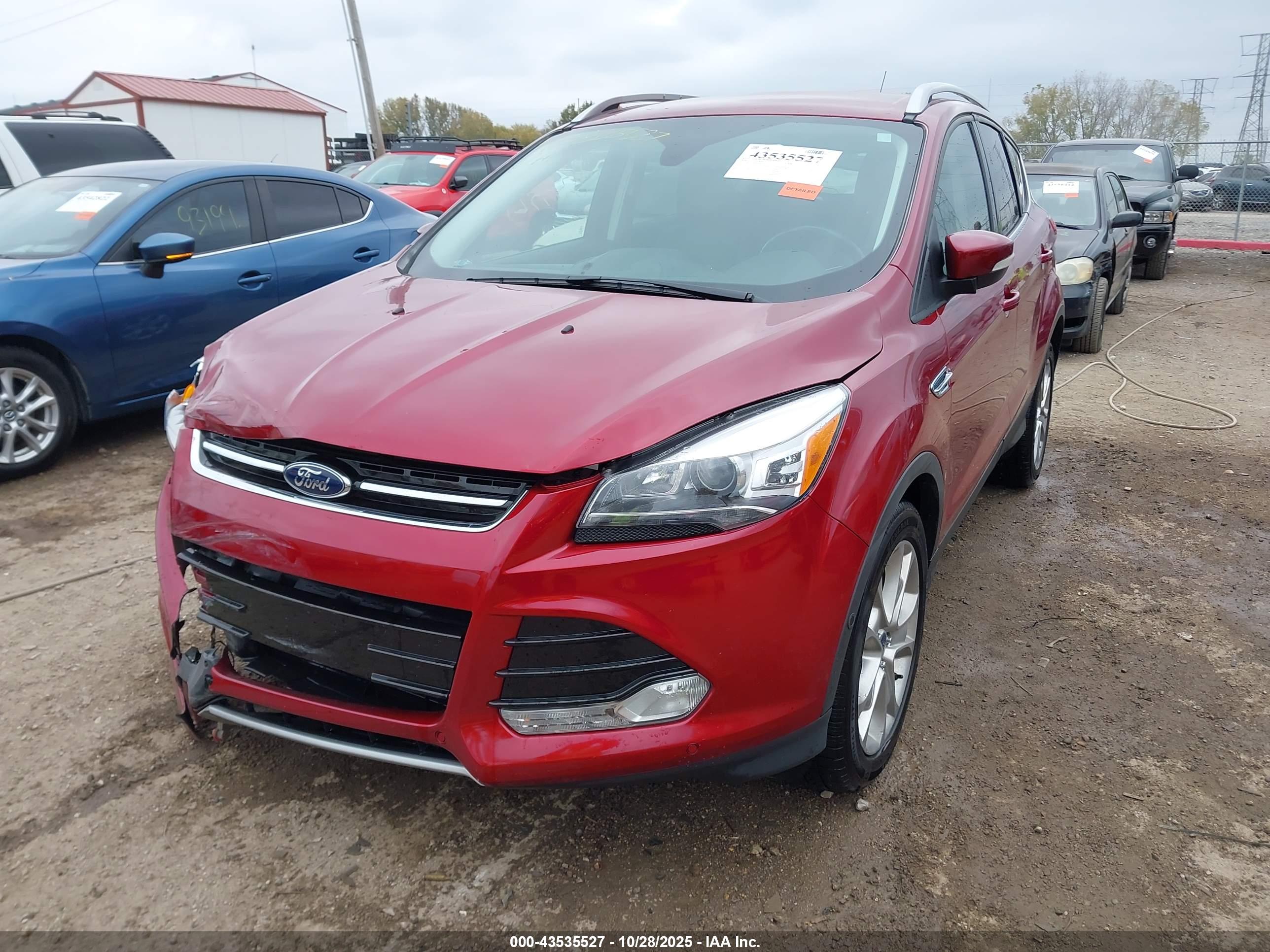 FORD ESCAPE image 2