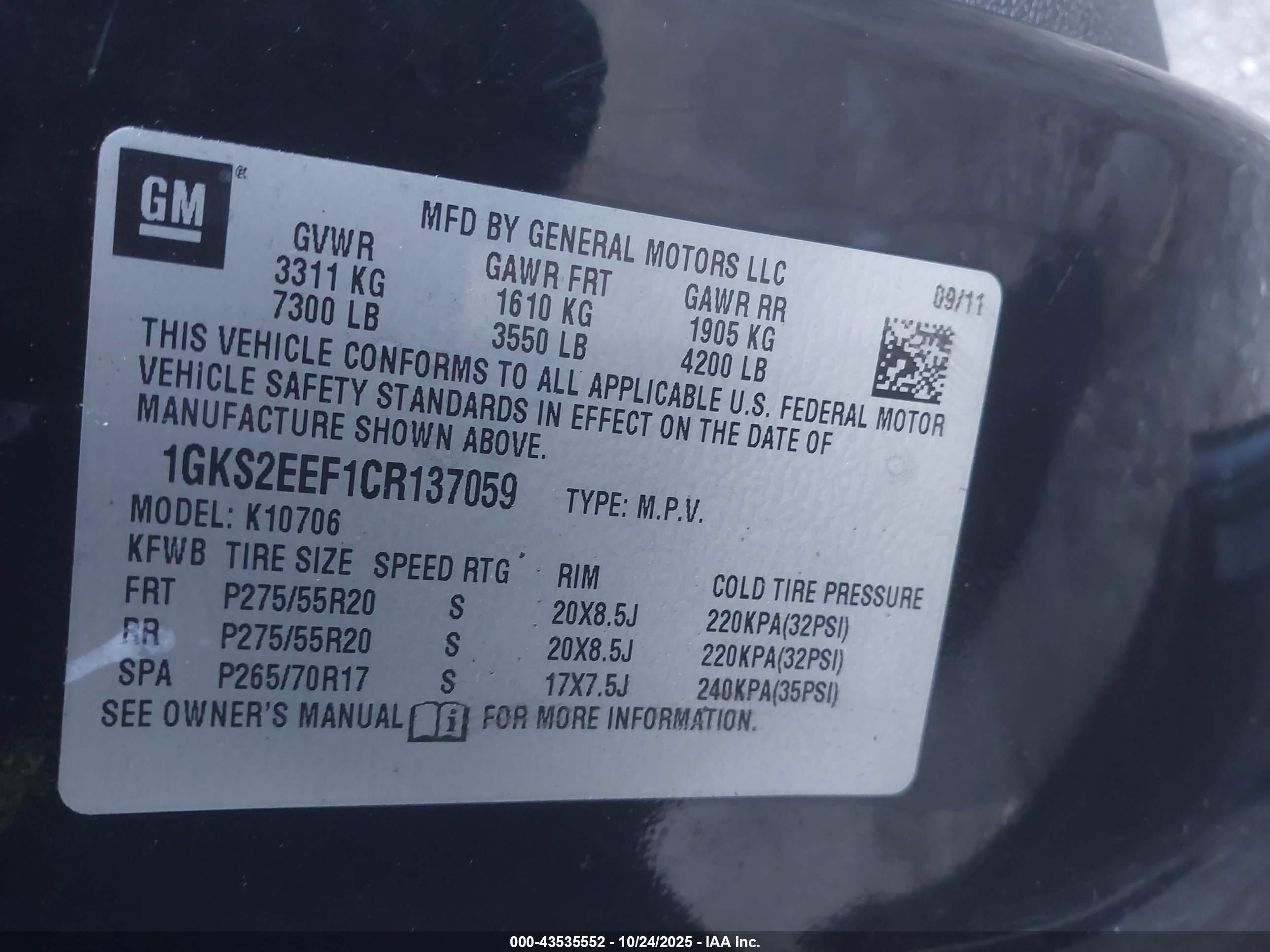 GMC YUKON image 9