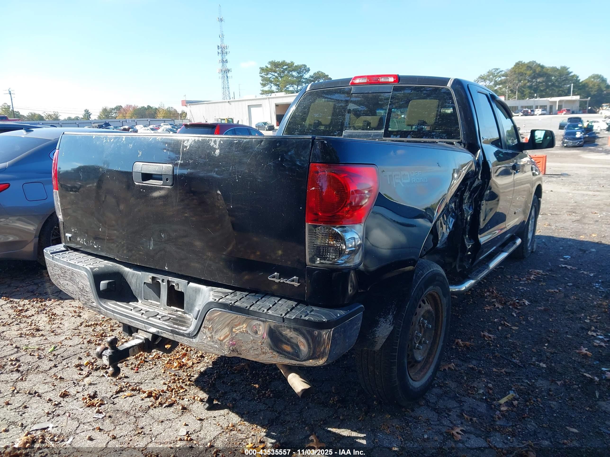 TOYOTA TUNDRA image 4
