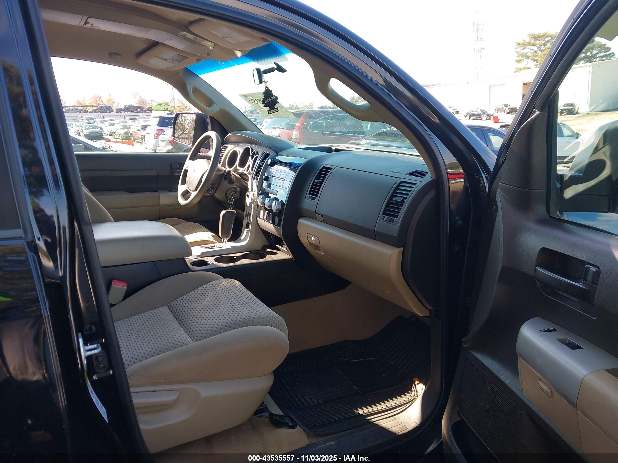 TOYOTA TUNDRA image 5