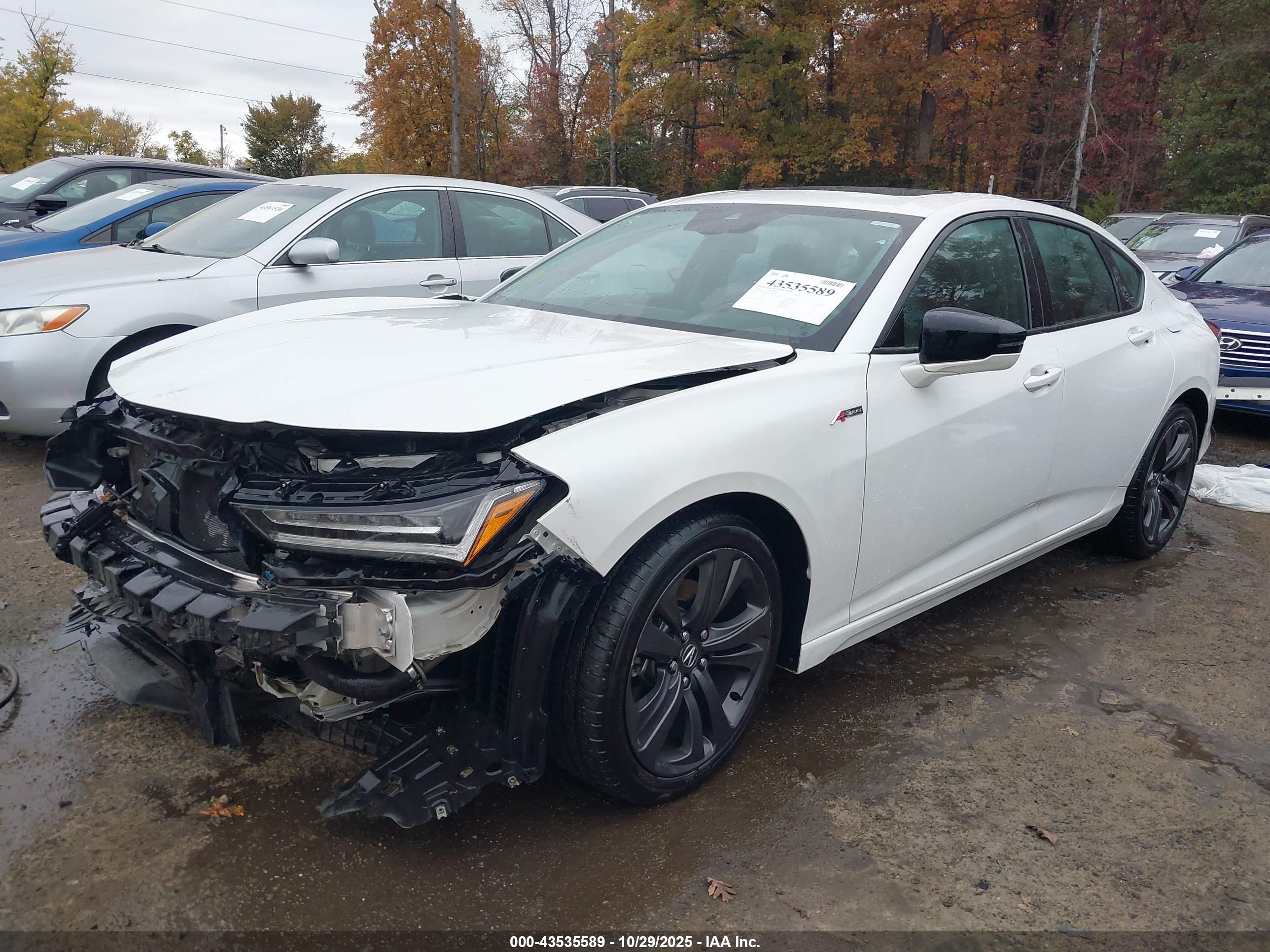ACURA TLX image 2
