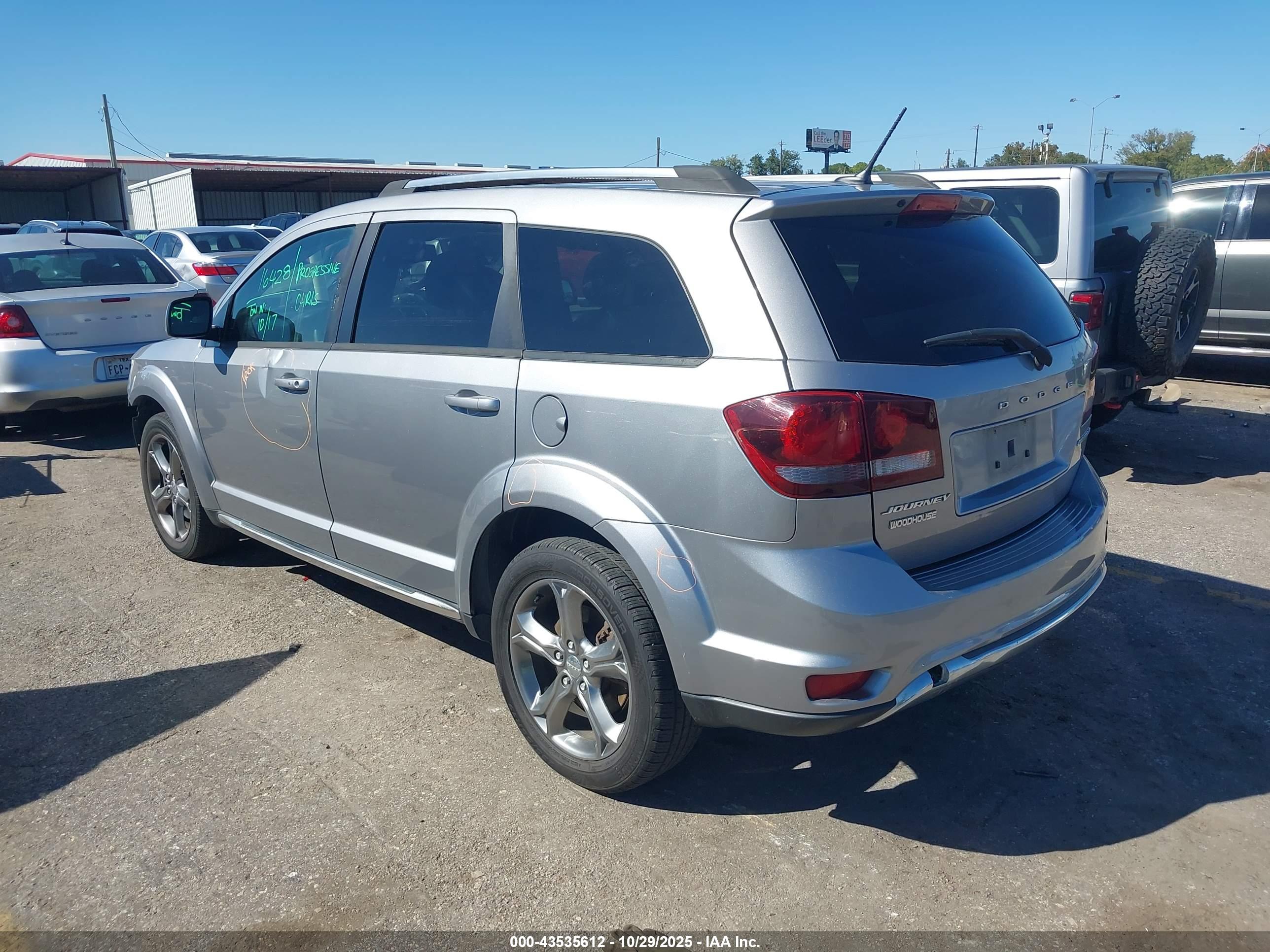 DODGE JOURNEY image 3