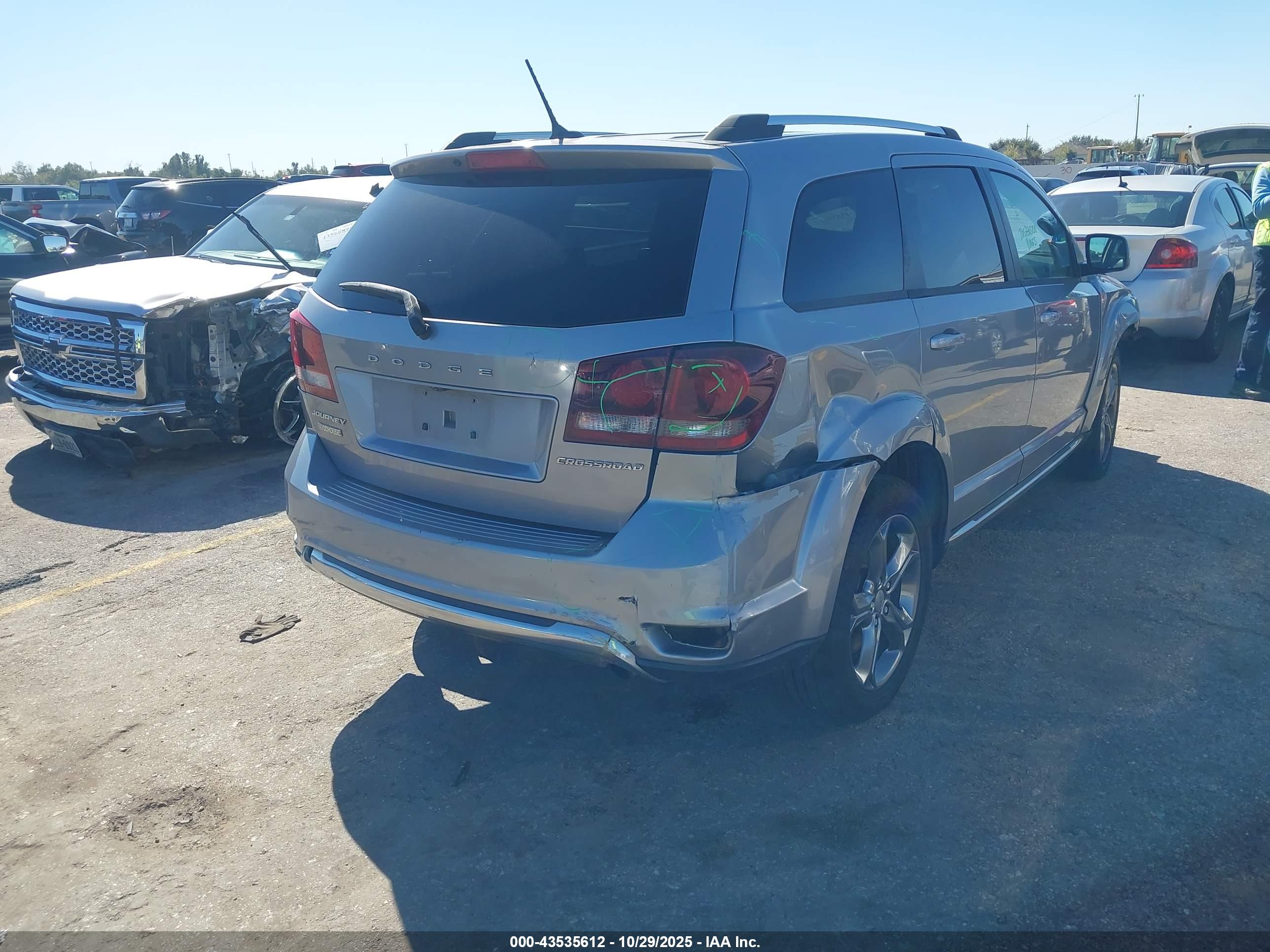 DODGE JOURNEY image 4