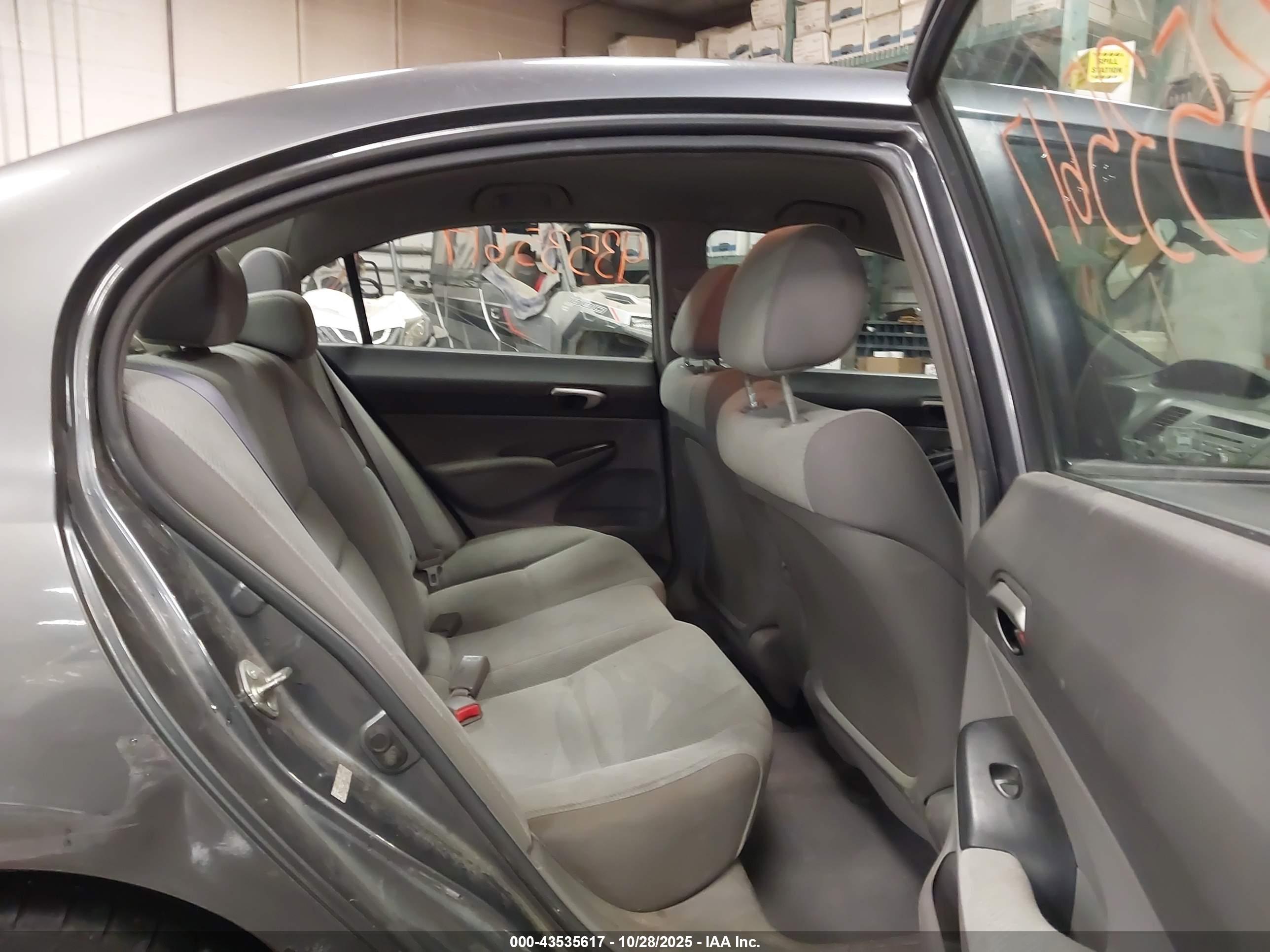HONDA CIVIC image 8