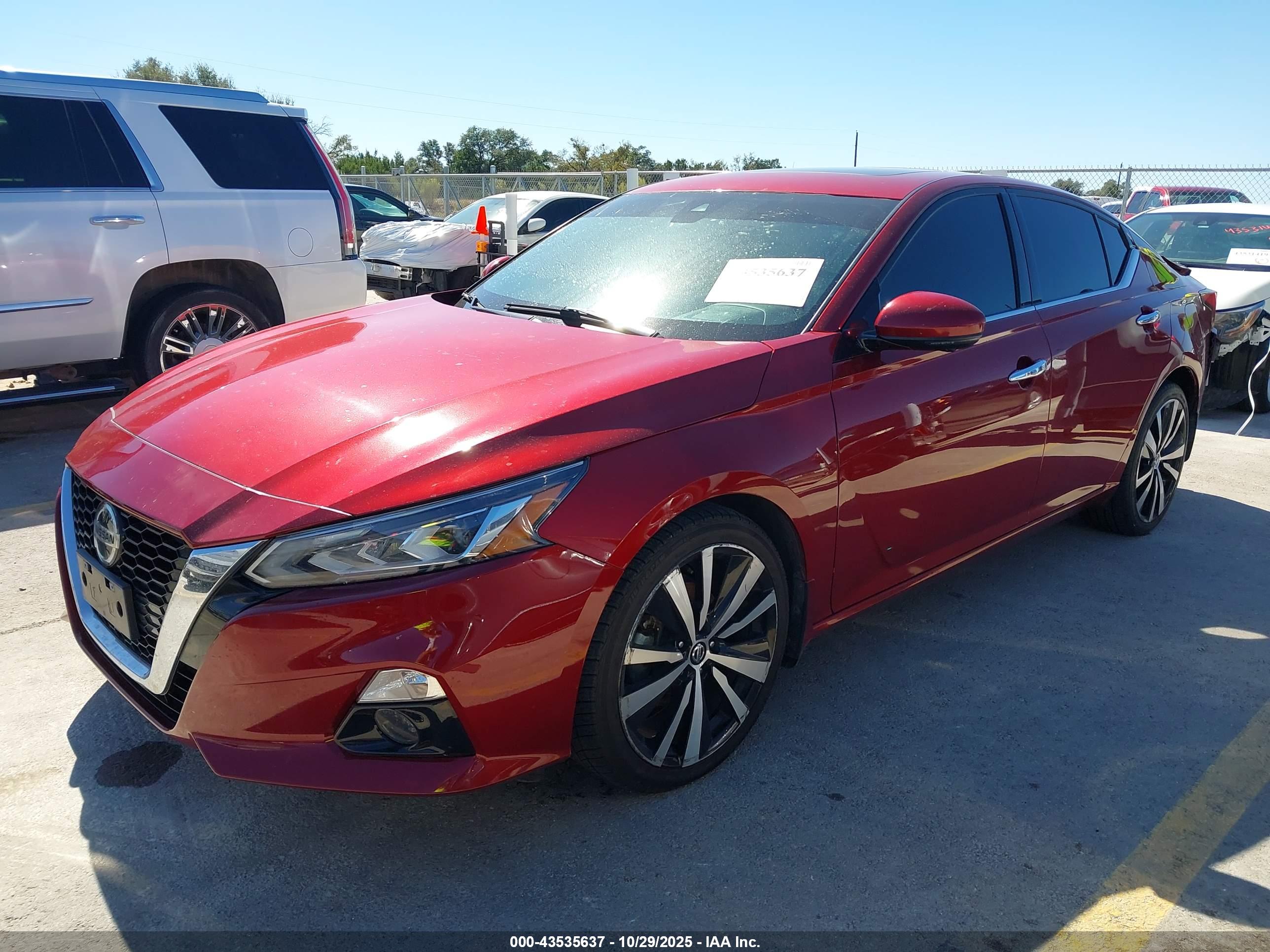 NISSAN ALTIMA image 2