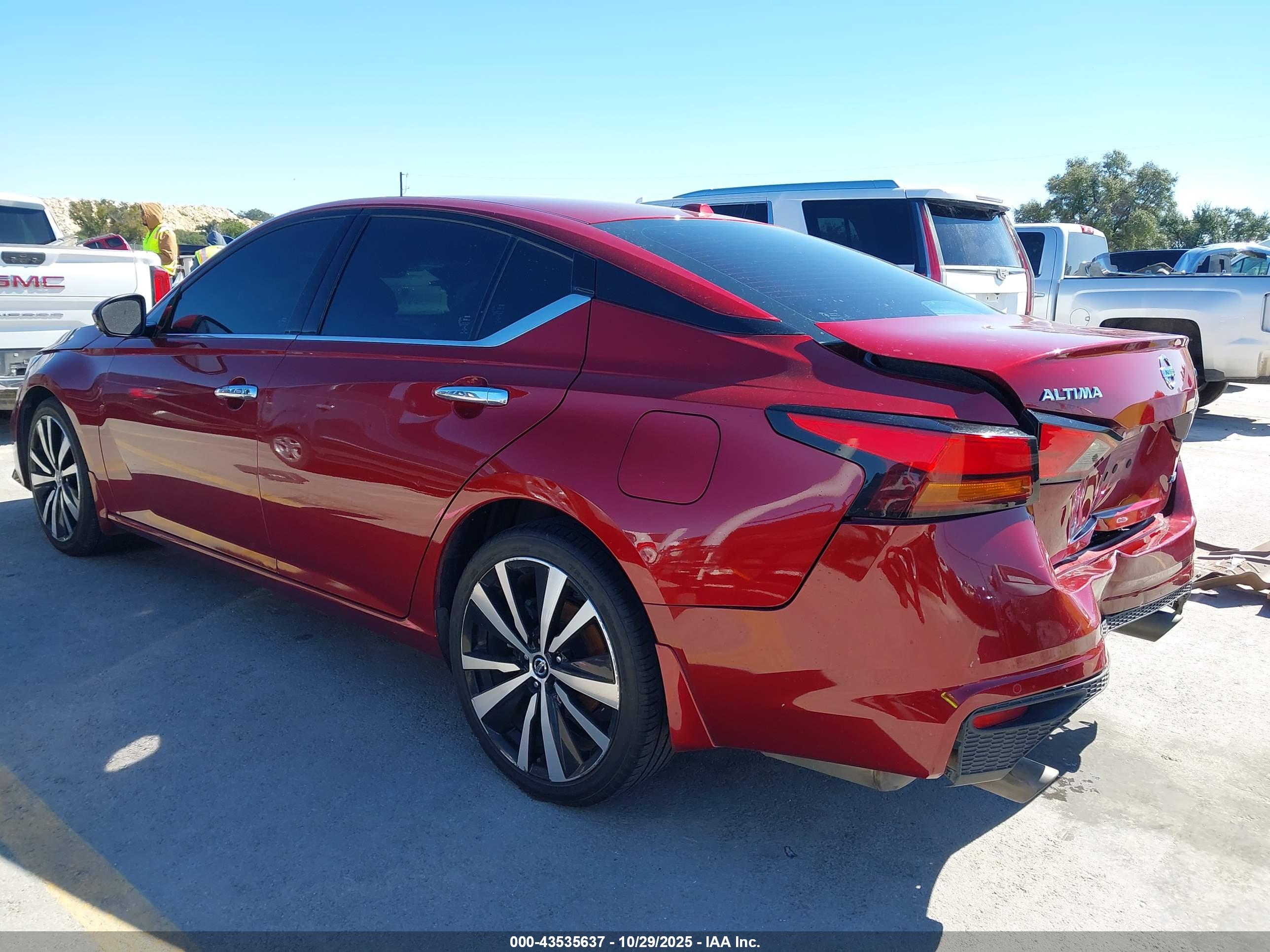 NISSAN ALTIMA image 3