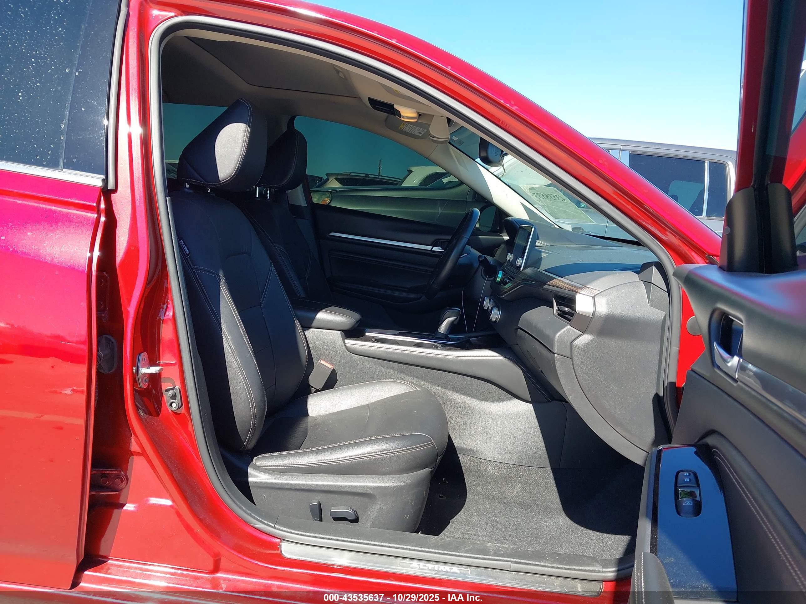 NISSAN ALTIMA image 5