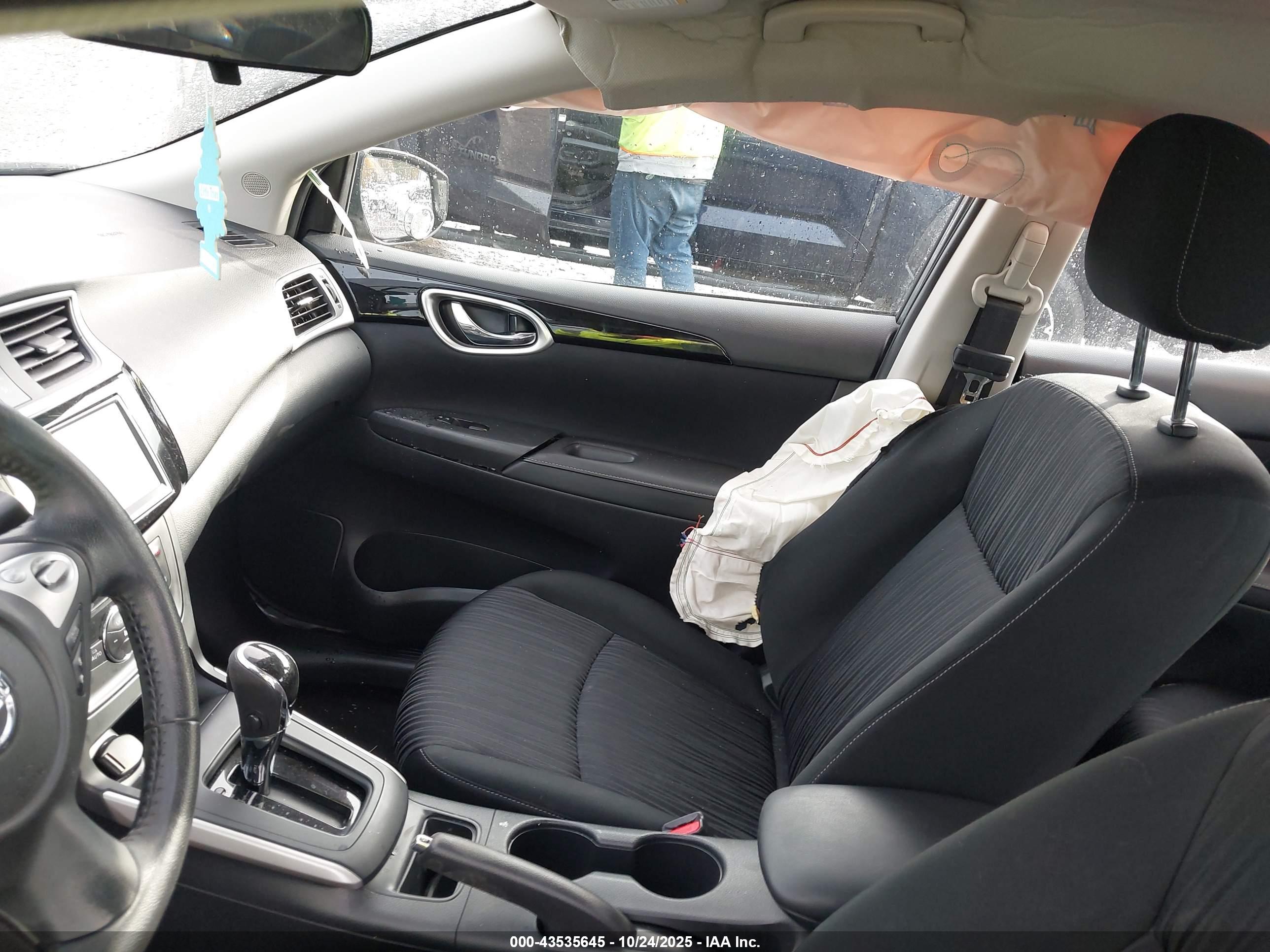 NISSAN SENTRA image 5