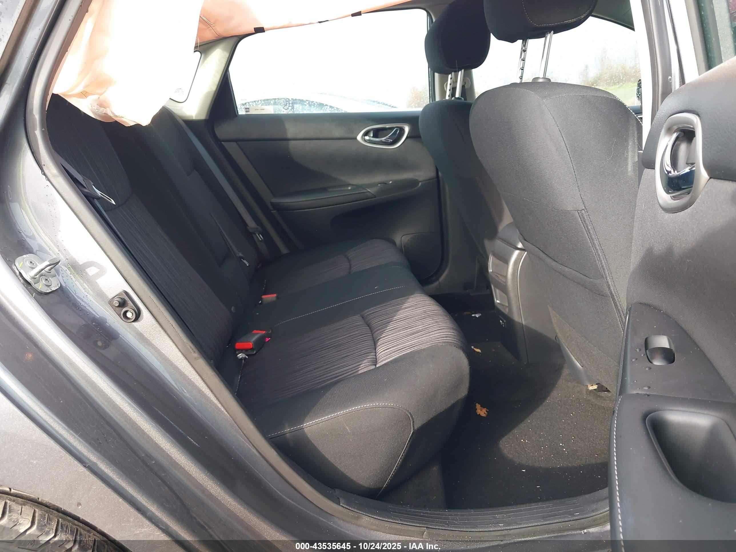 NISSAN SENTRA image 8