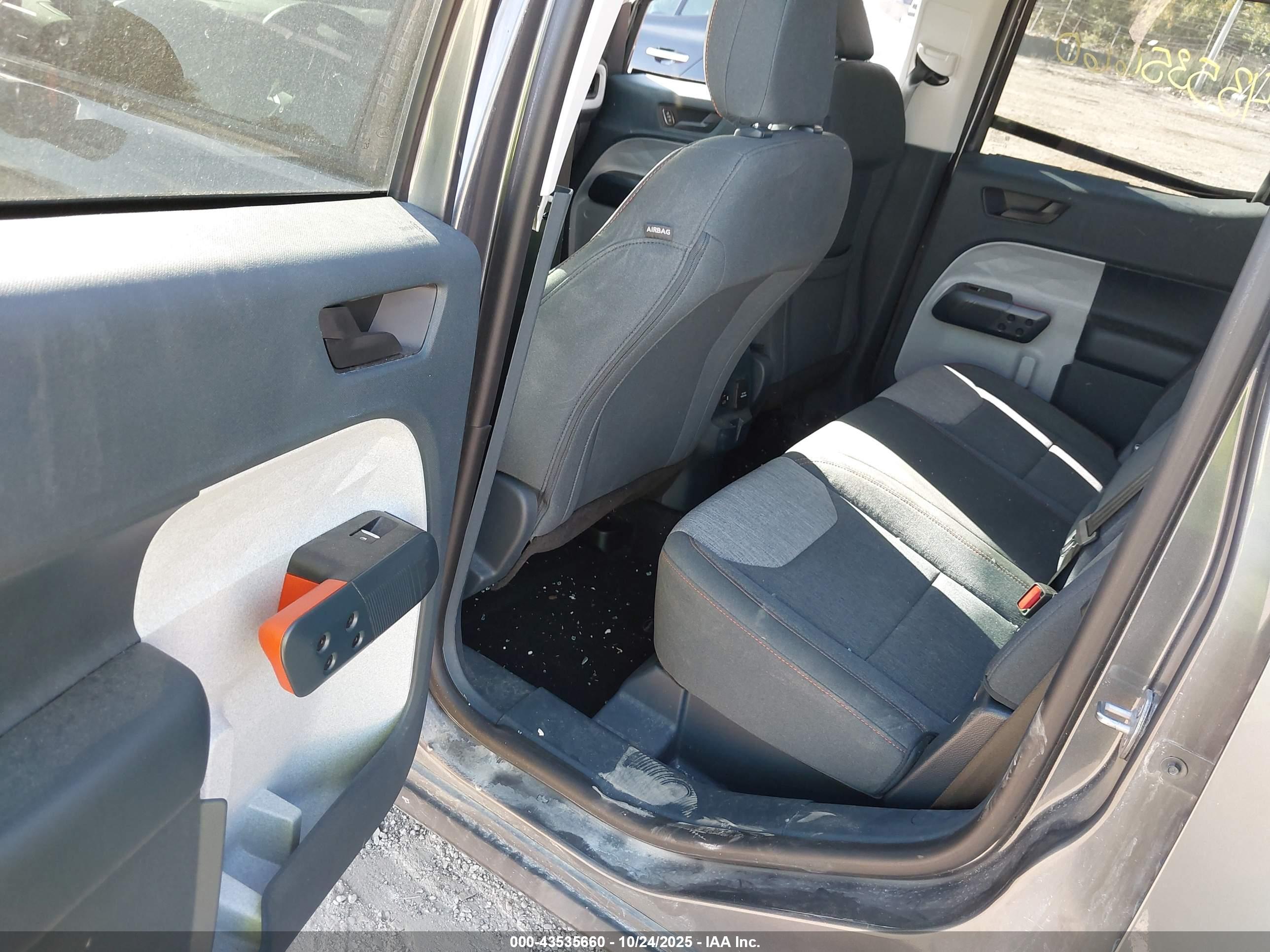 FORD MAVERICK image 8