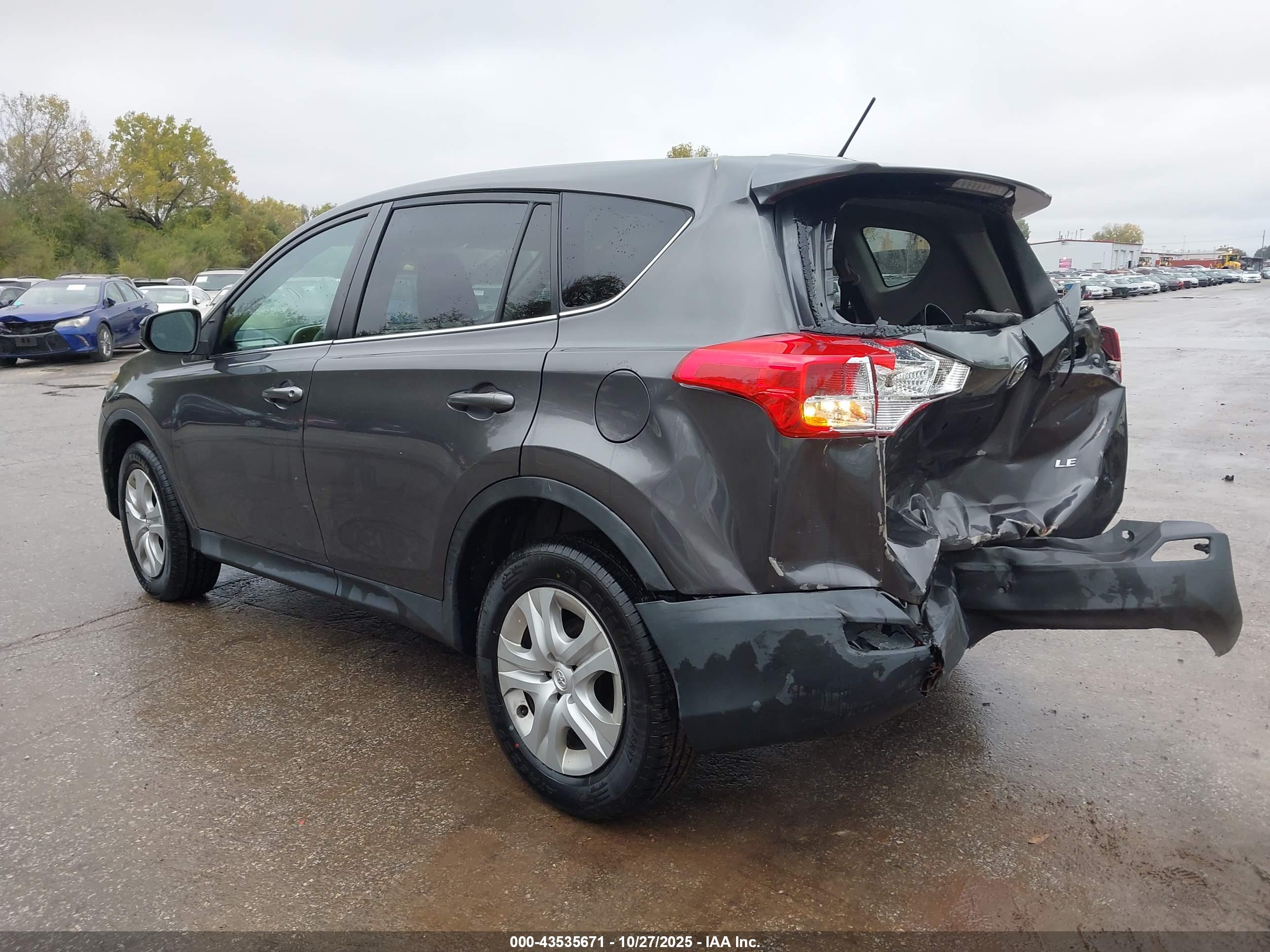 TOYOTA RAV4 image 3