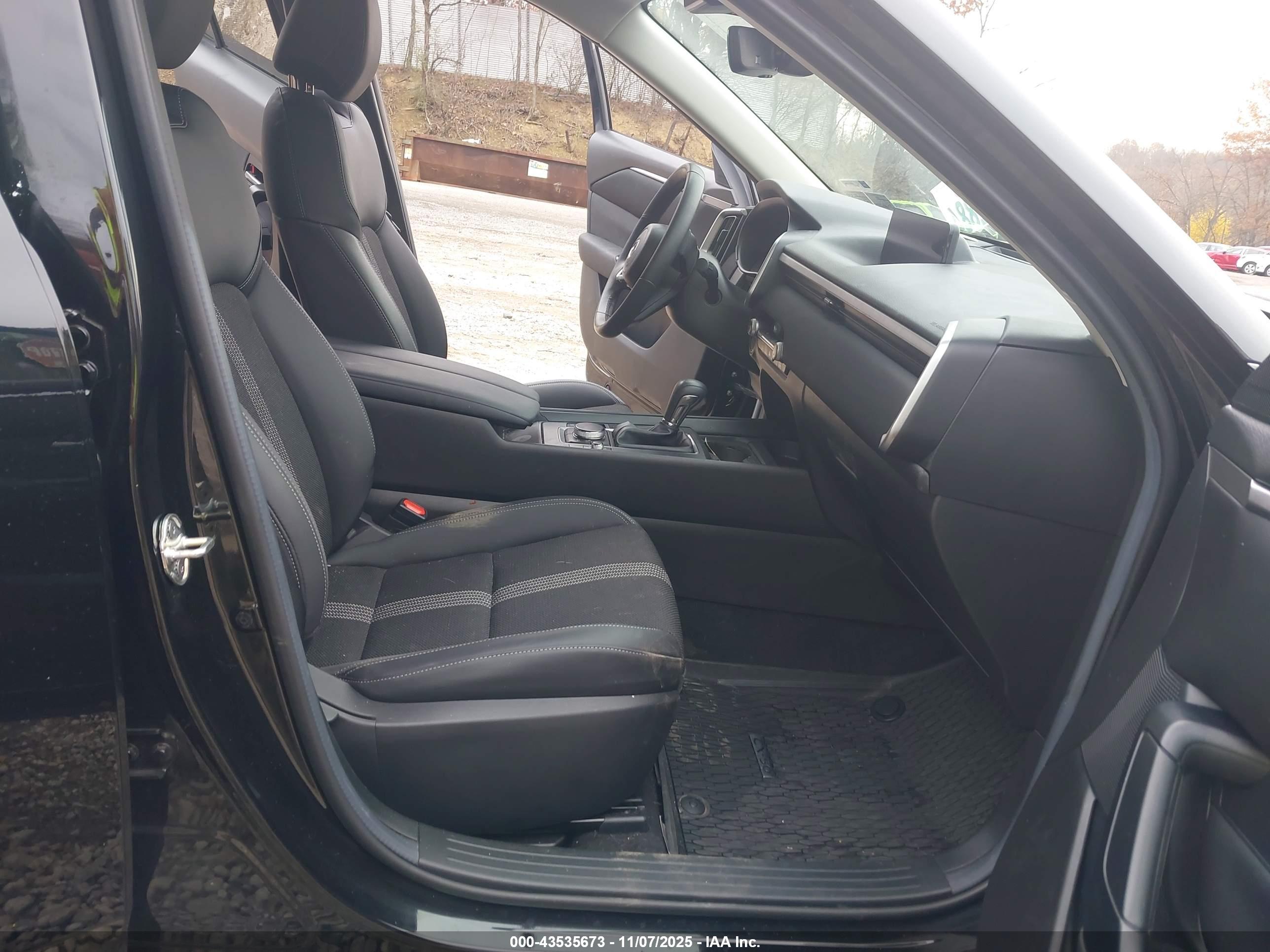 MAZDA CX-50 image 5