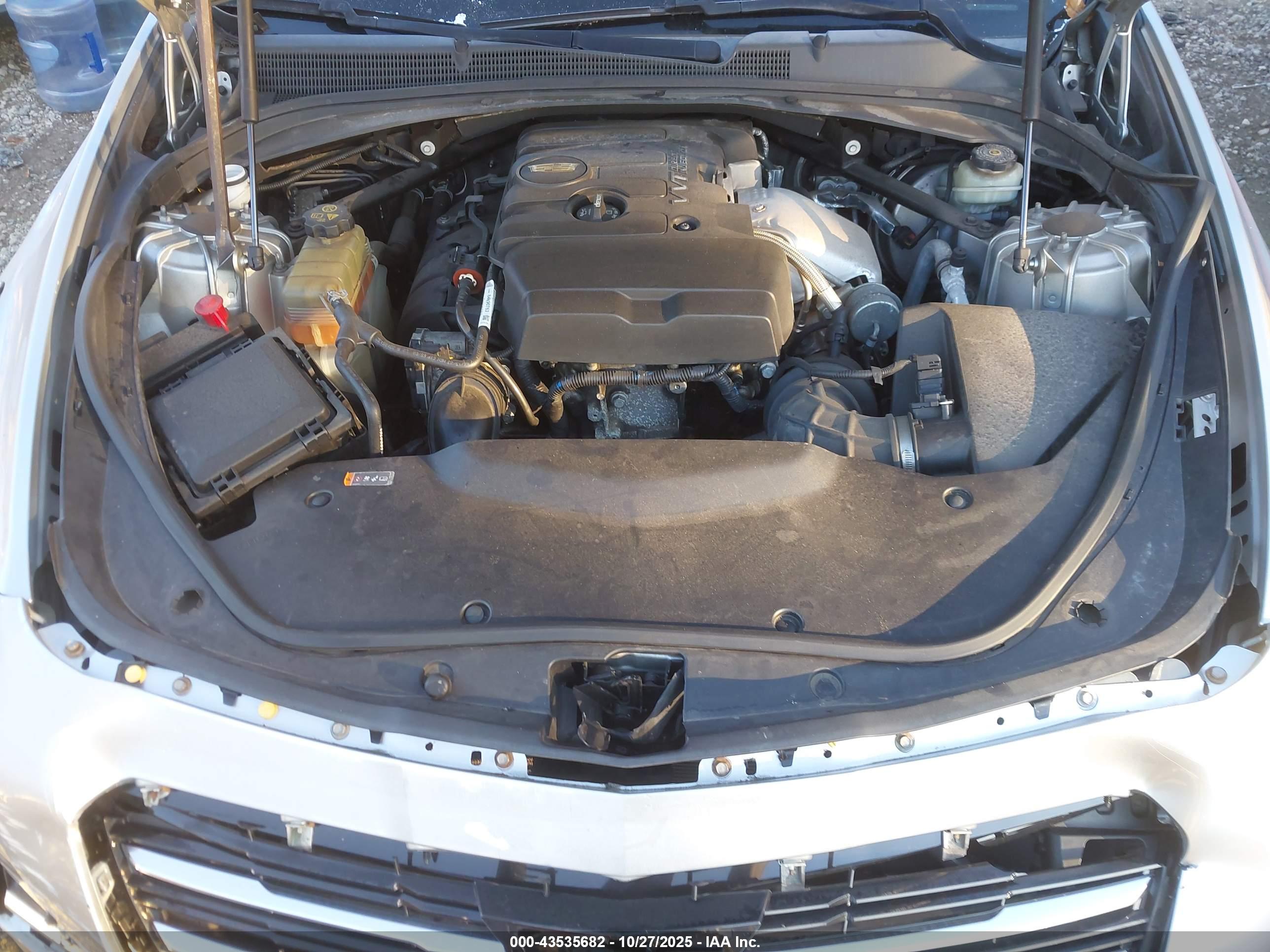 CADILLAC CTS image 10